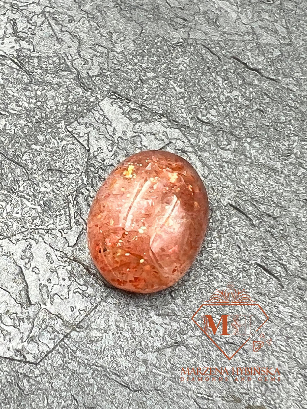 KAMIEŃ SŁONECZNY OWAL 12,8X9,9 mm