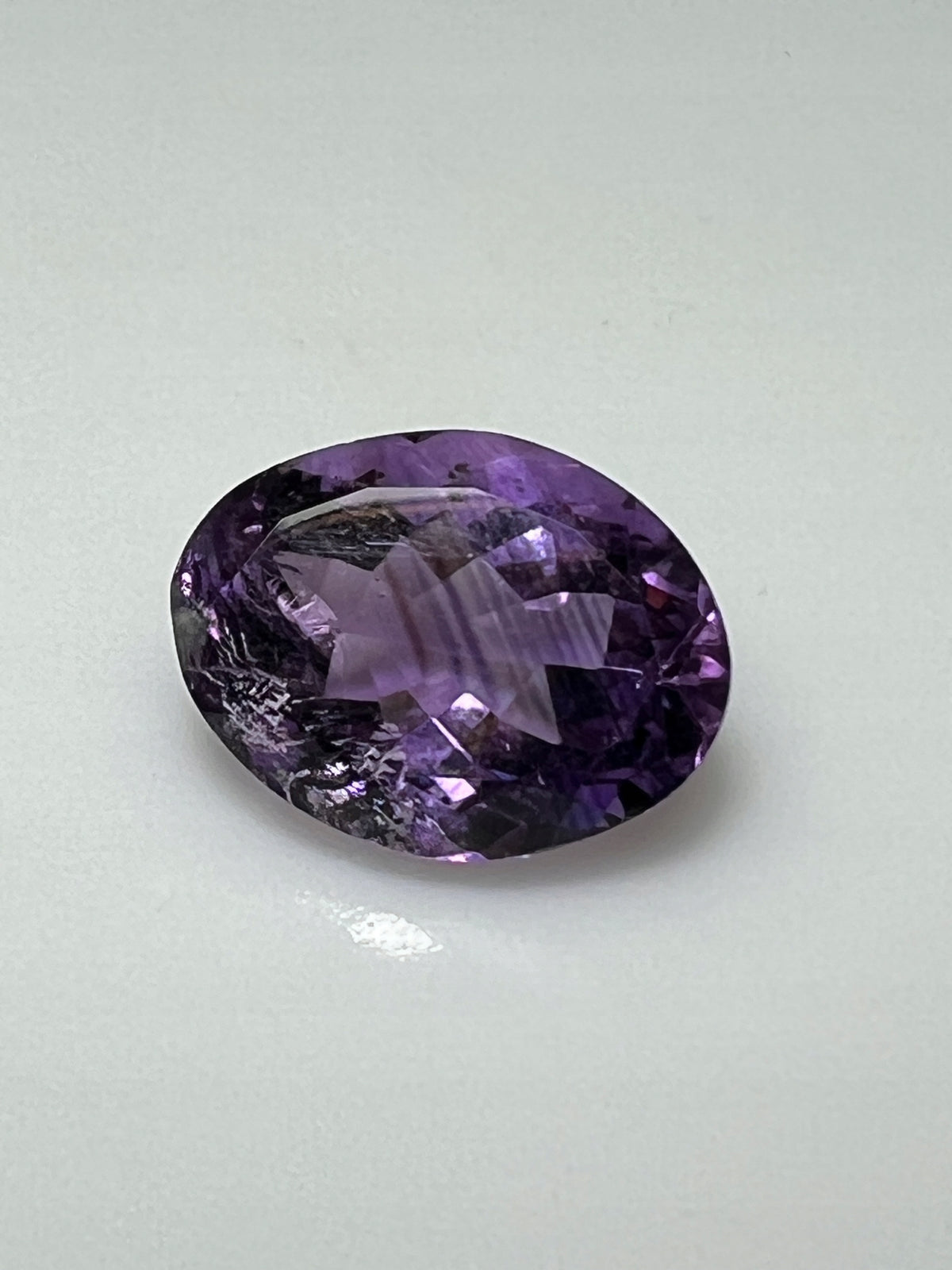 AMETYST OWAL 8,09 ct