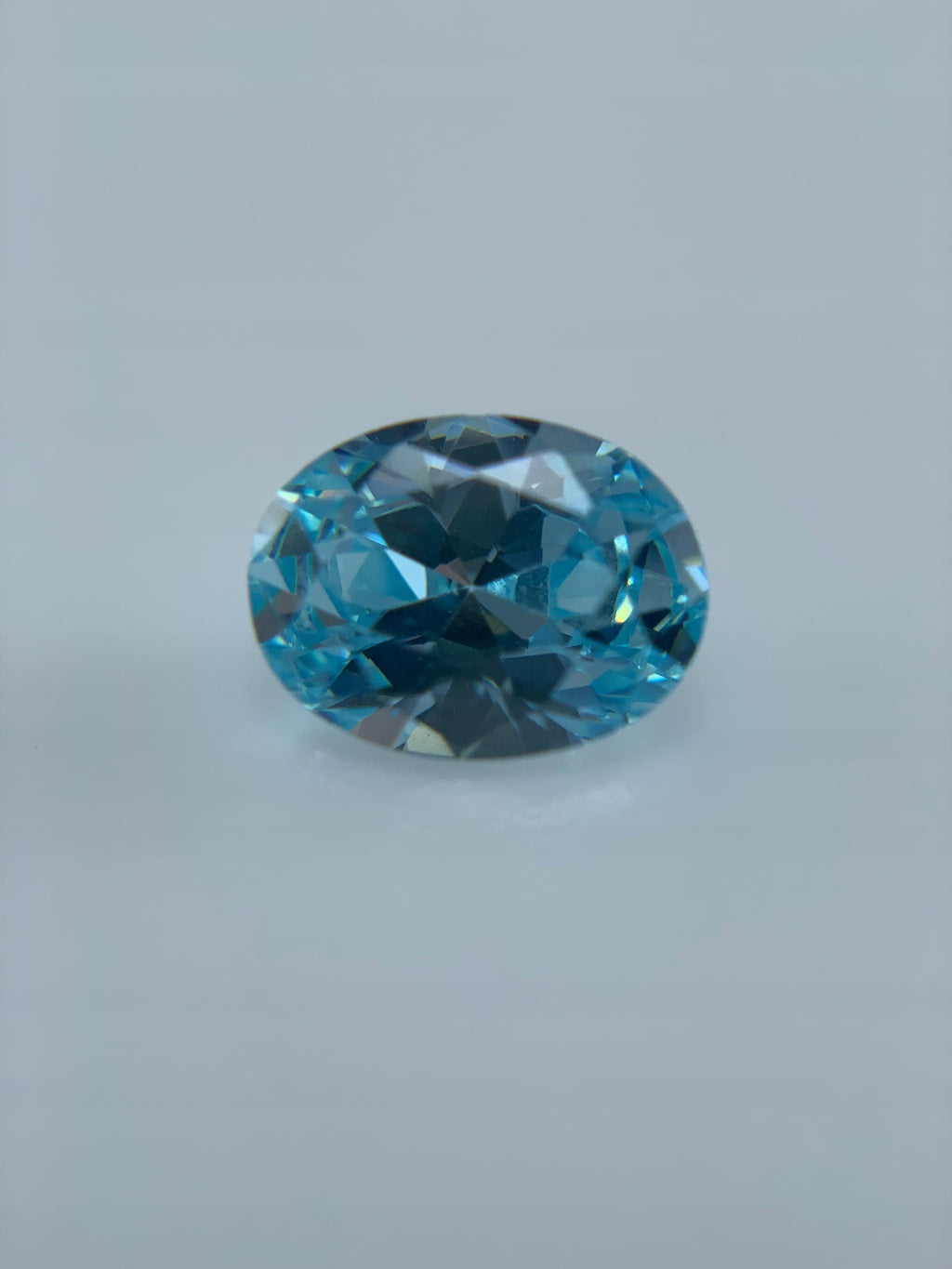 cyrkonia TOPAZ SKY OWAL 8X6 mm 1 SZTUKA