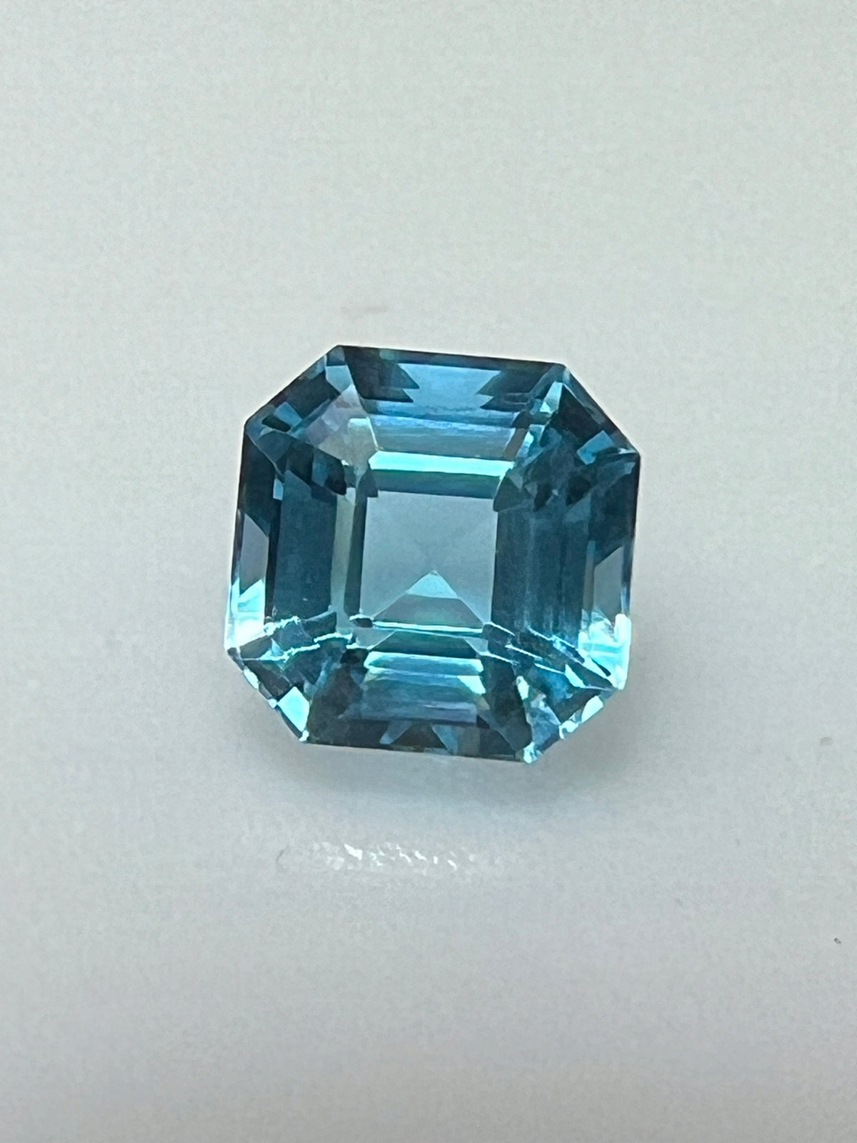 TOPAZ SWISS OŚMIOKĄT ASSCHER 5X5 mm