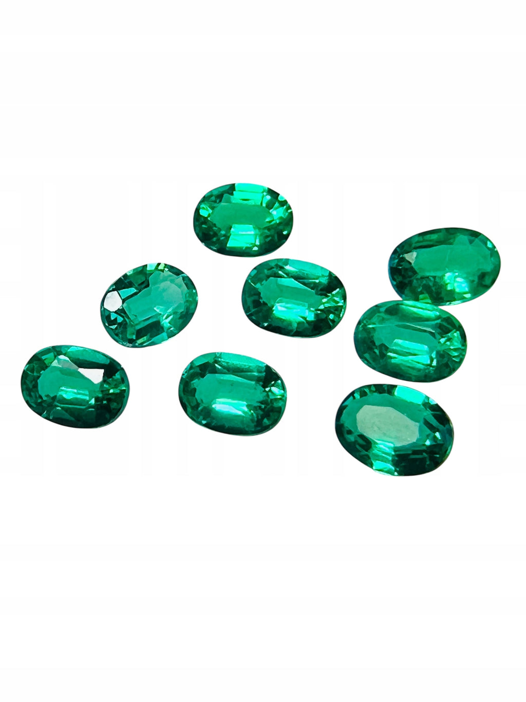SZMARAGD HYDROTERMALNY OWAL 4X3 mm