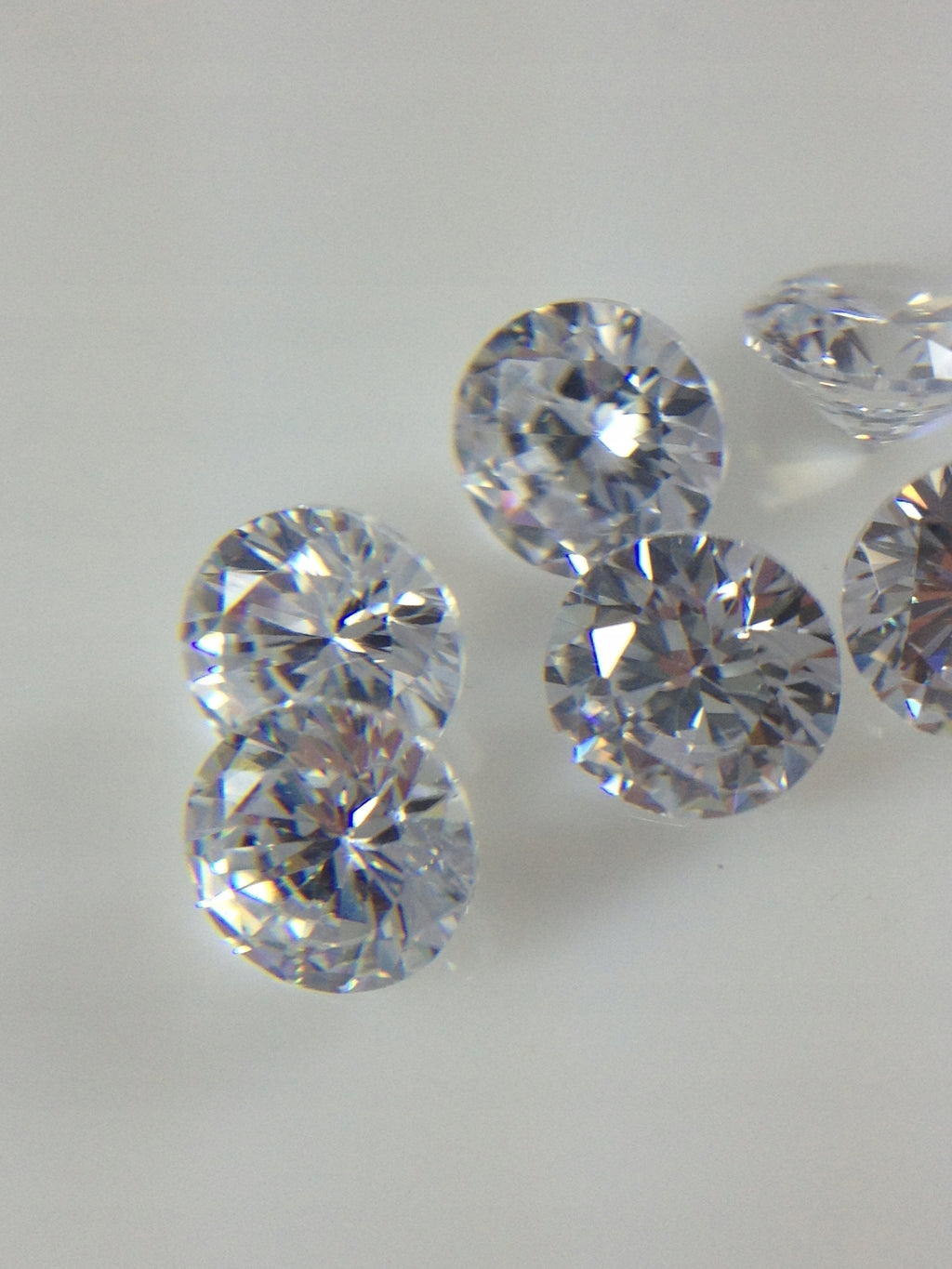 CYRKONIA BIAŁA 3 mm 500 sztuk