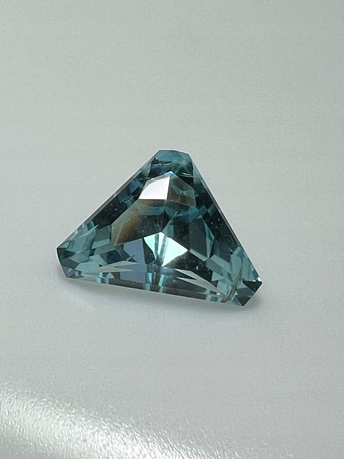AKWAMARYN TRILLION 11X11 mm