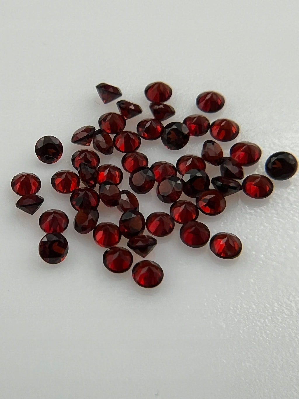 GRANAT CZERWONY 2 mm
