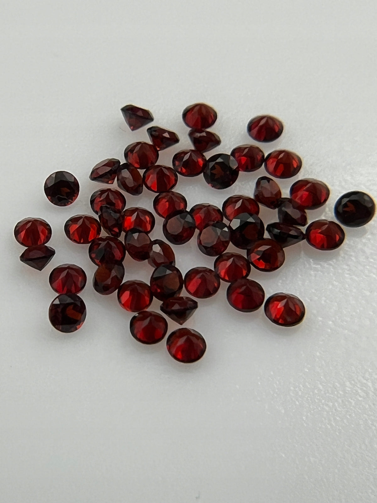 GRANAT CZERWONY 2 mm
