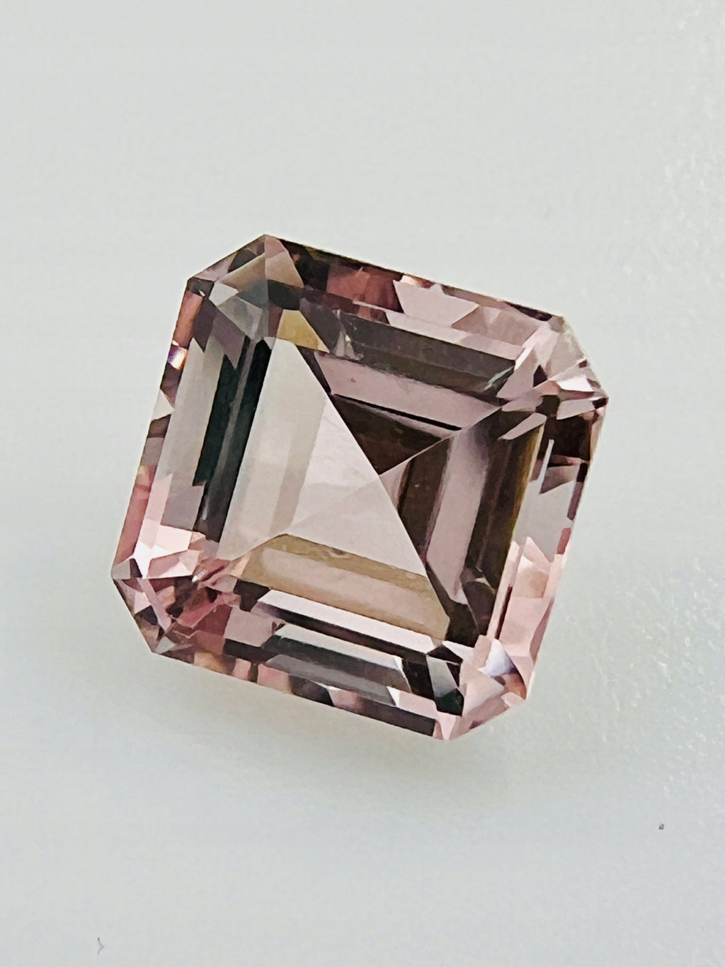 Morganit różowy OŚMIOKĄT 7X7 mm
