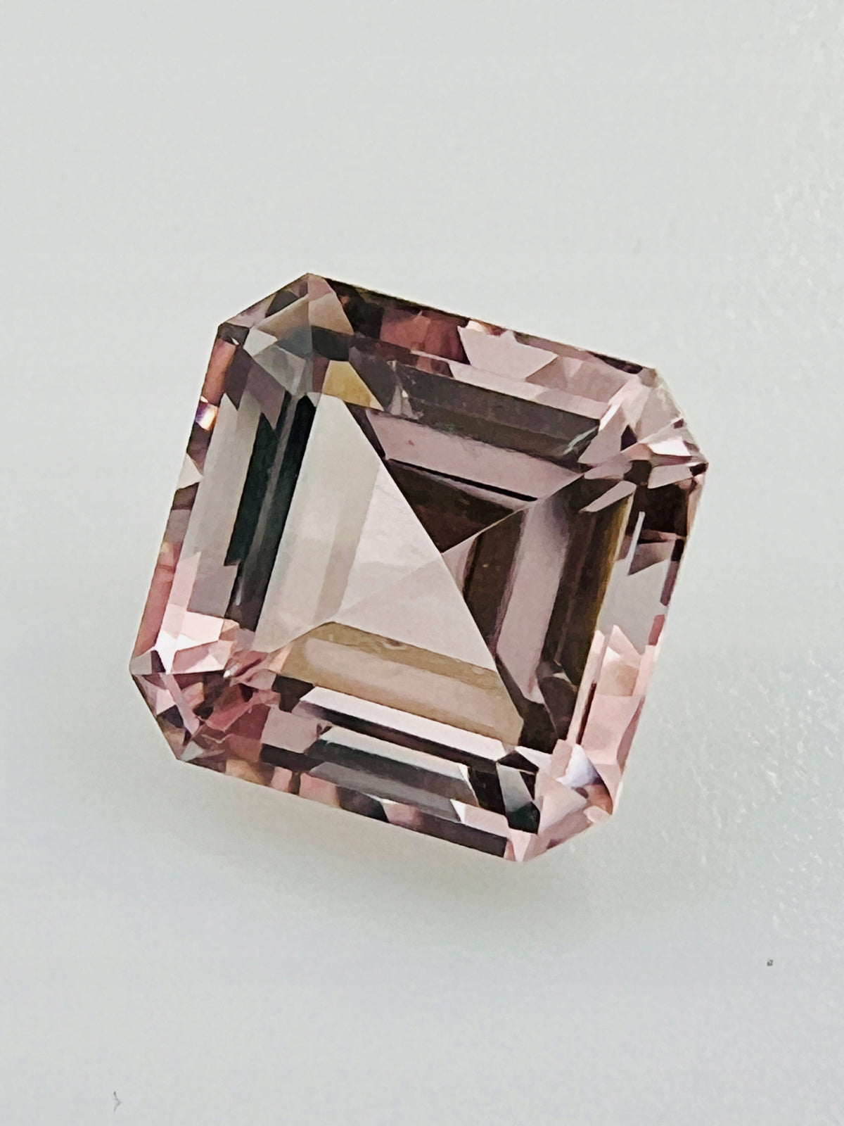 Morganit różowy OŚMIOKĄT 7X7 mm