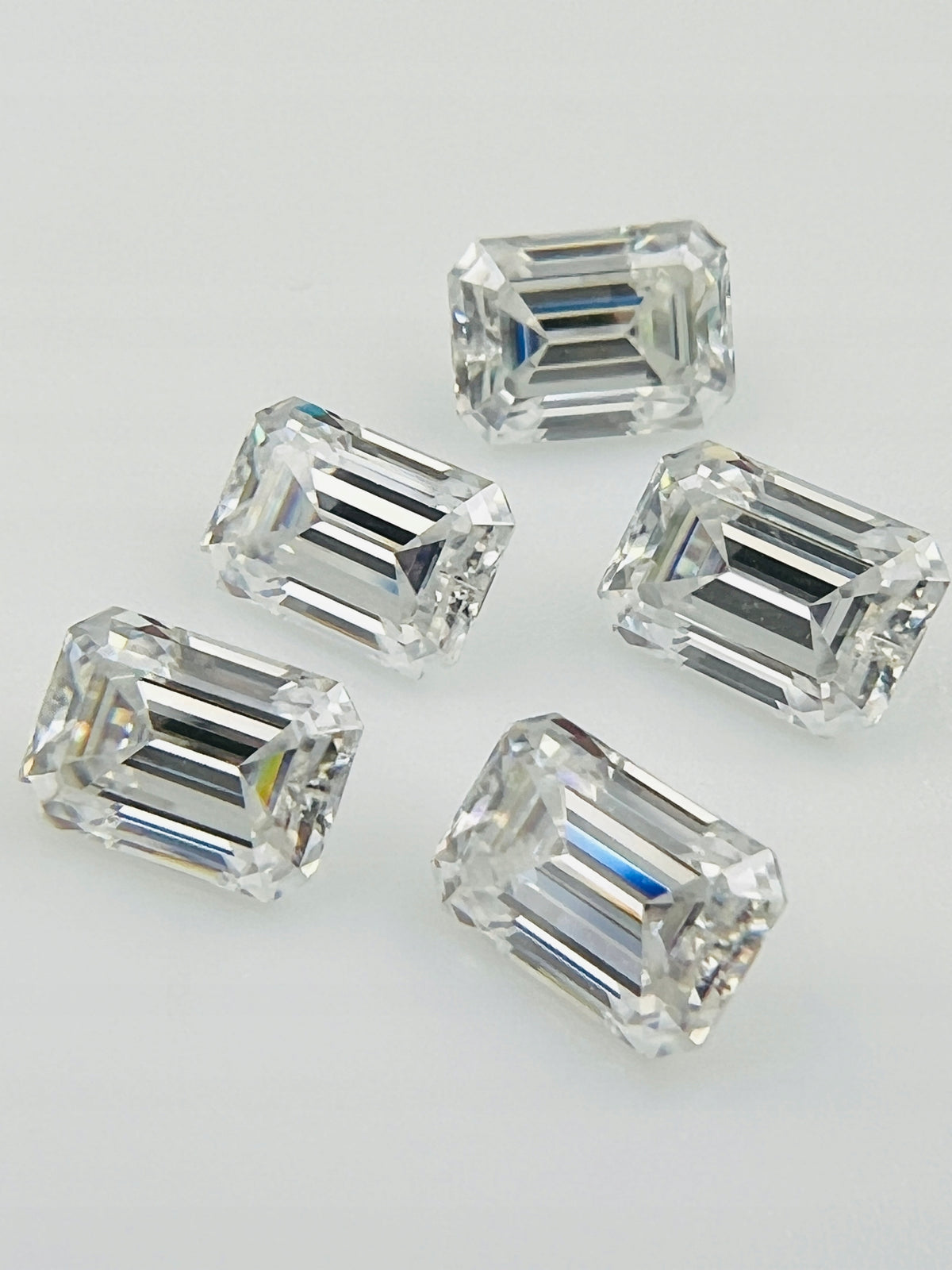MOISSANIT OŚMIOKĄT 7x5 mm D/VVS