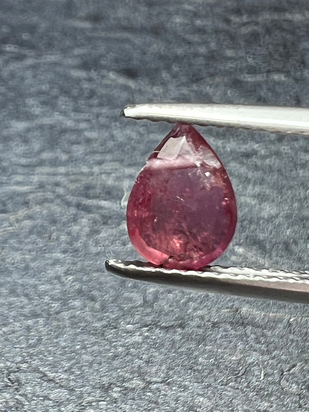 TURMALIN RÓŻOWY ,KROPLA PRZEWIERCONA 8X6 mm