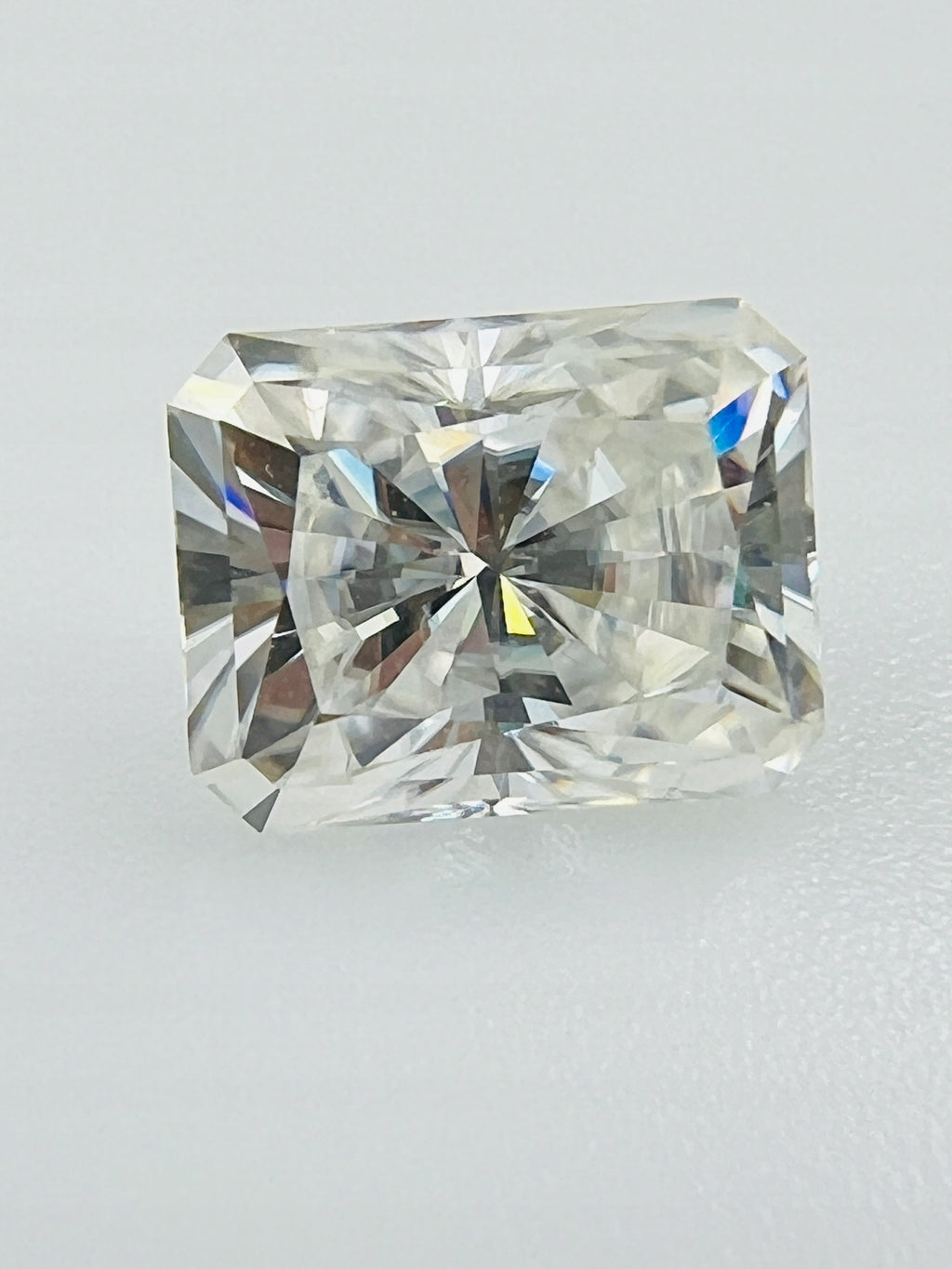 MOISSANIT RADIANT 9x7 mm D/VVS