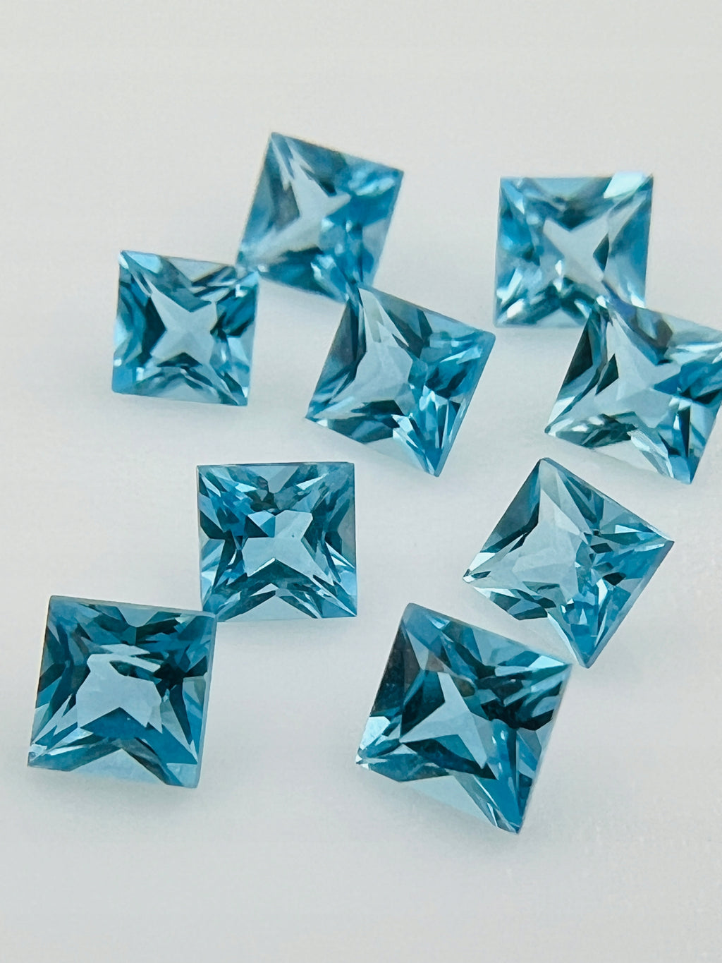 TOPAZ SWISS BLUE KWADRAT 4X4