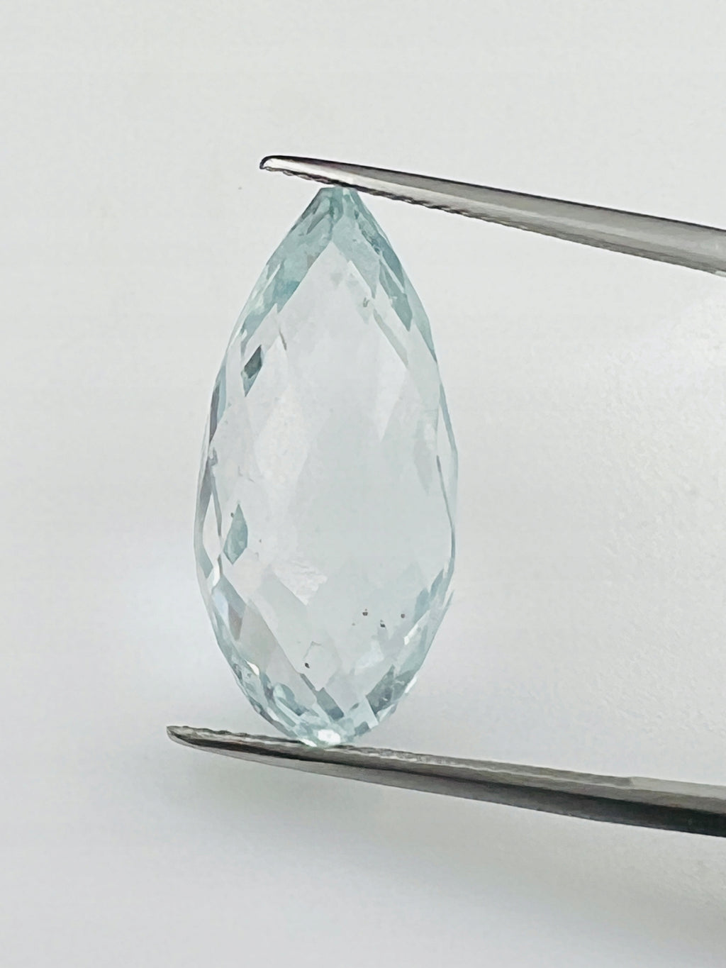 TOPAZ SKY KROPLA 27,76 CT
