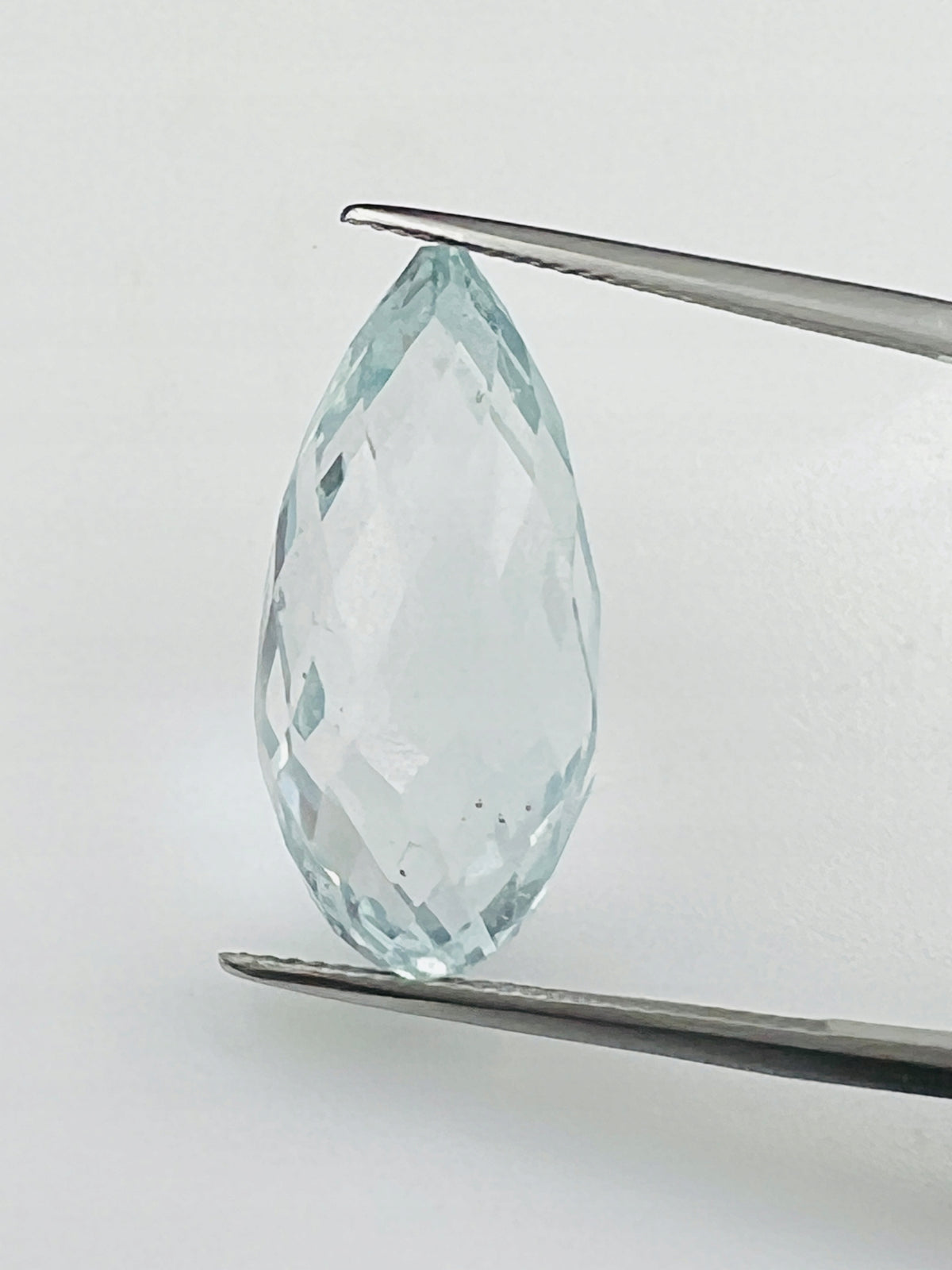 TOPAZ SKY KROPLA 27,76 CT