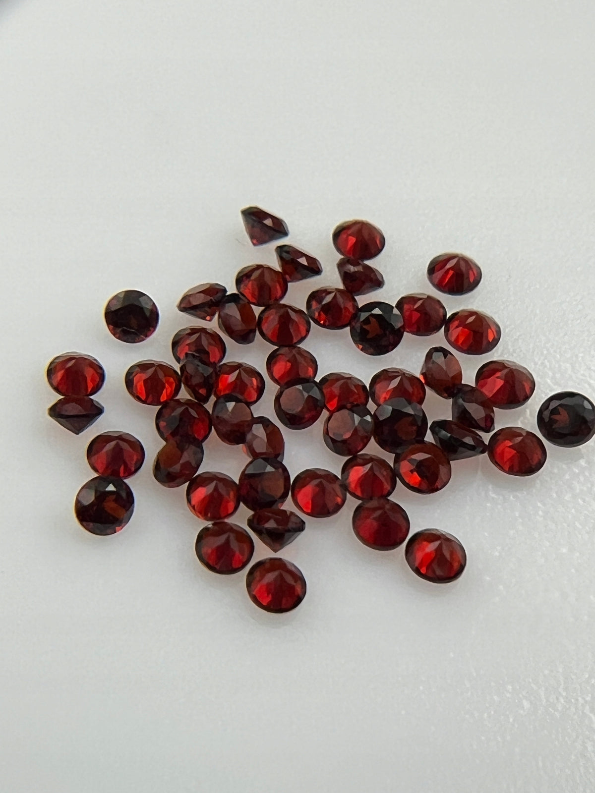 GRANAT CZERWONY 2 mm