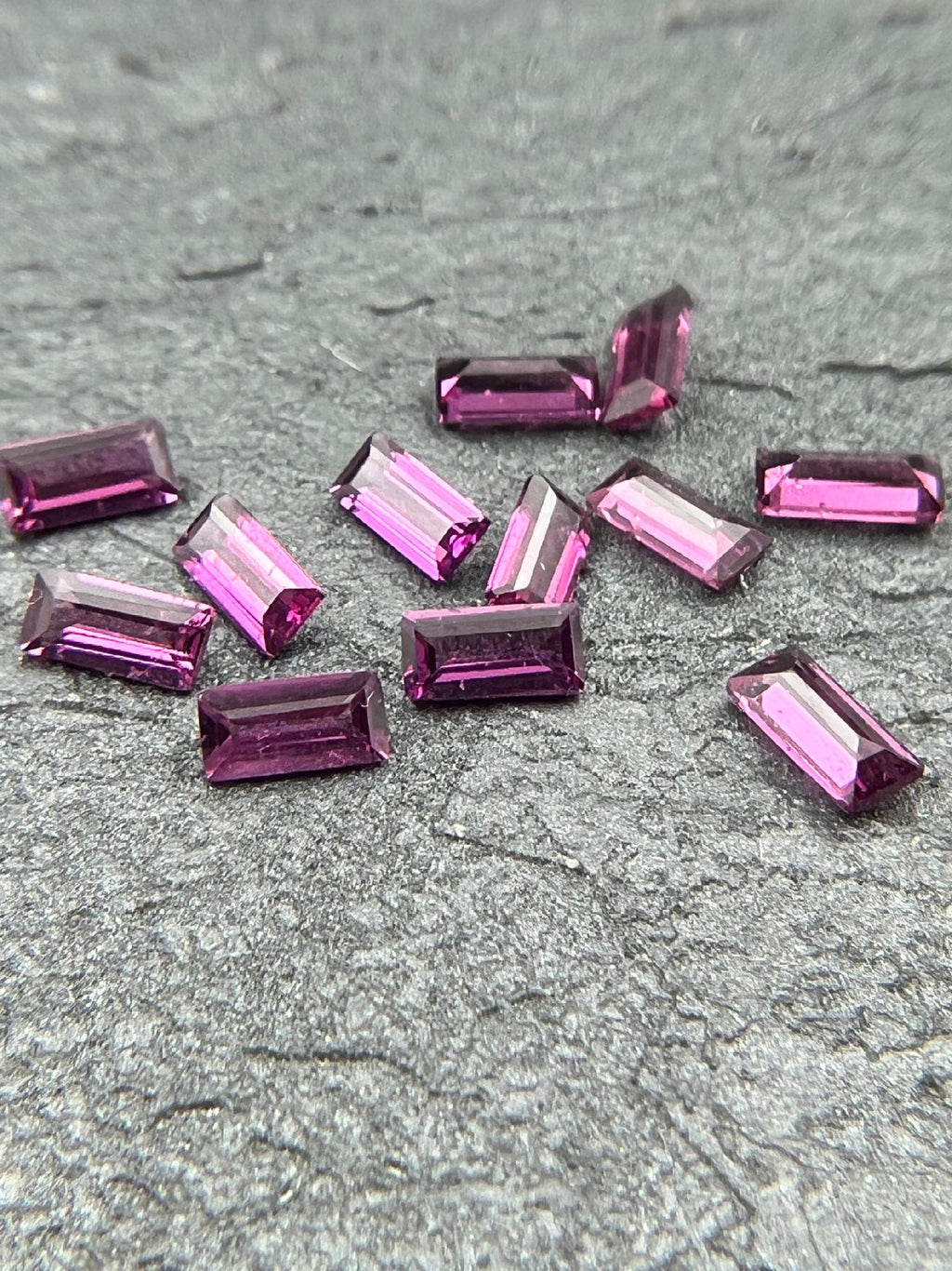 GRANAT RODOLIT BAGIETKA 4X2 mm