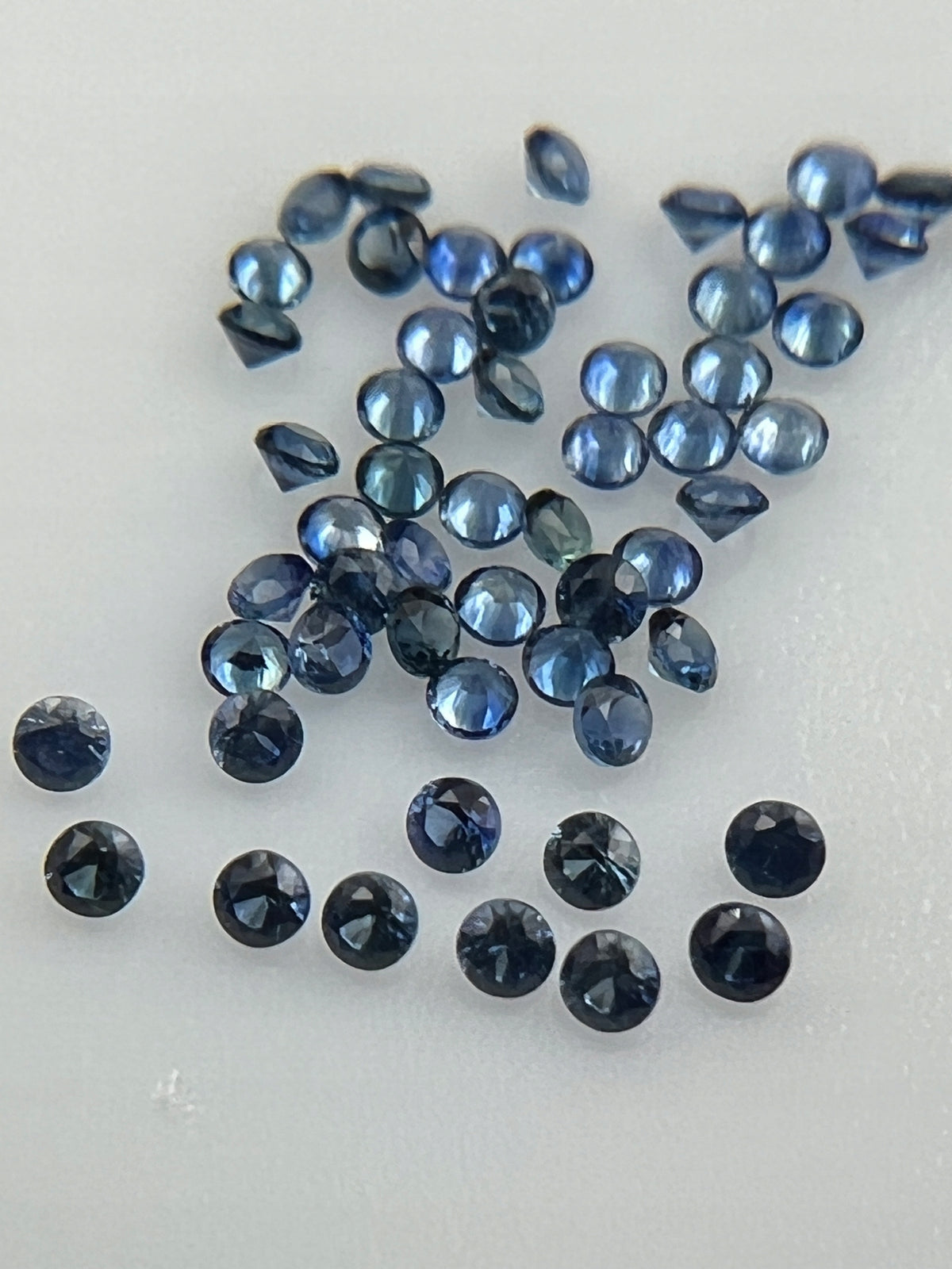 SZAFIR BLUE NATURALNY 1,5 mm SZTUKA