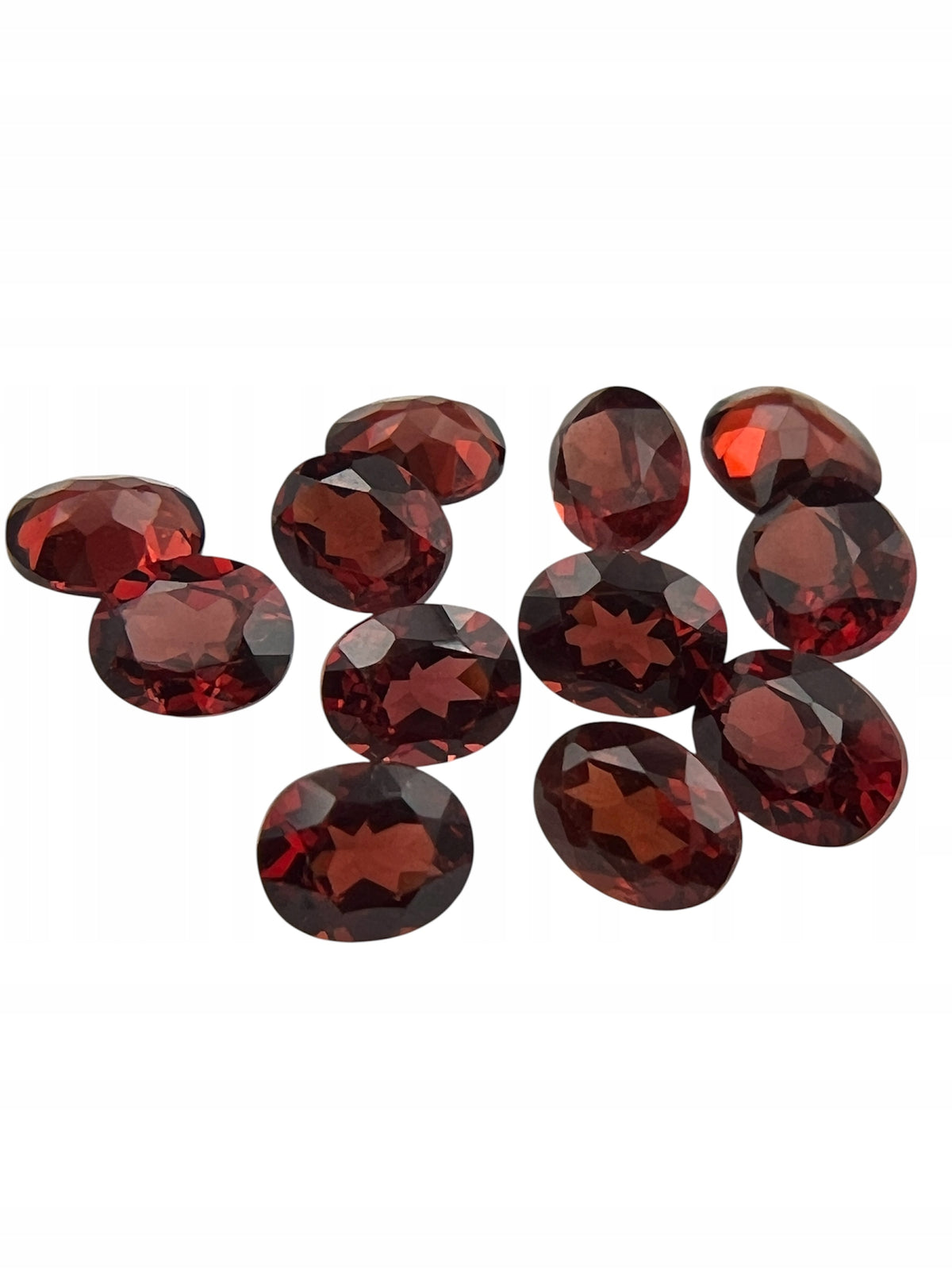 GRANAT CZERWONY OWAL 5X4 mm