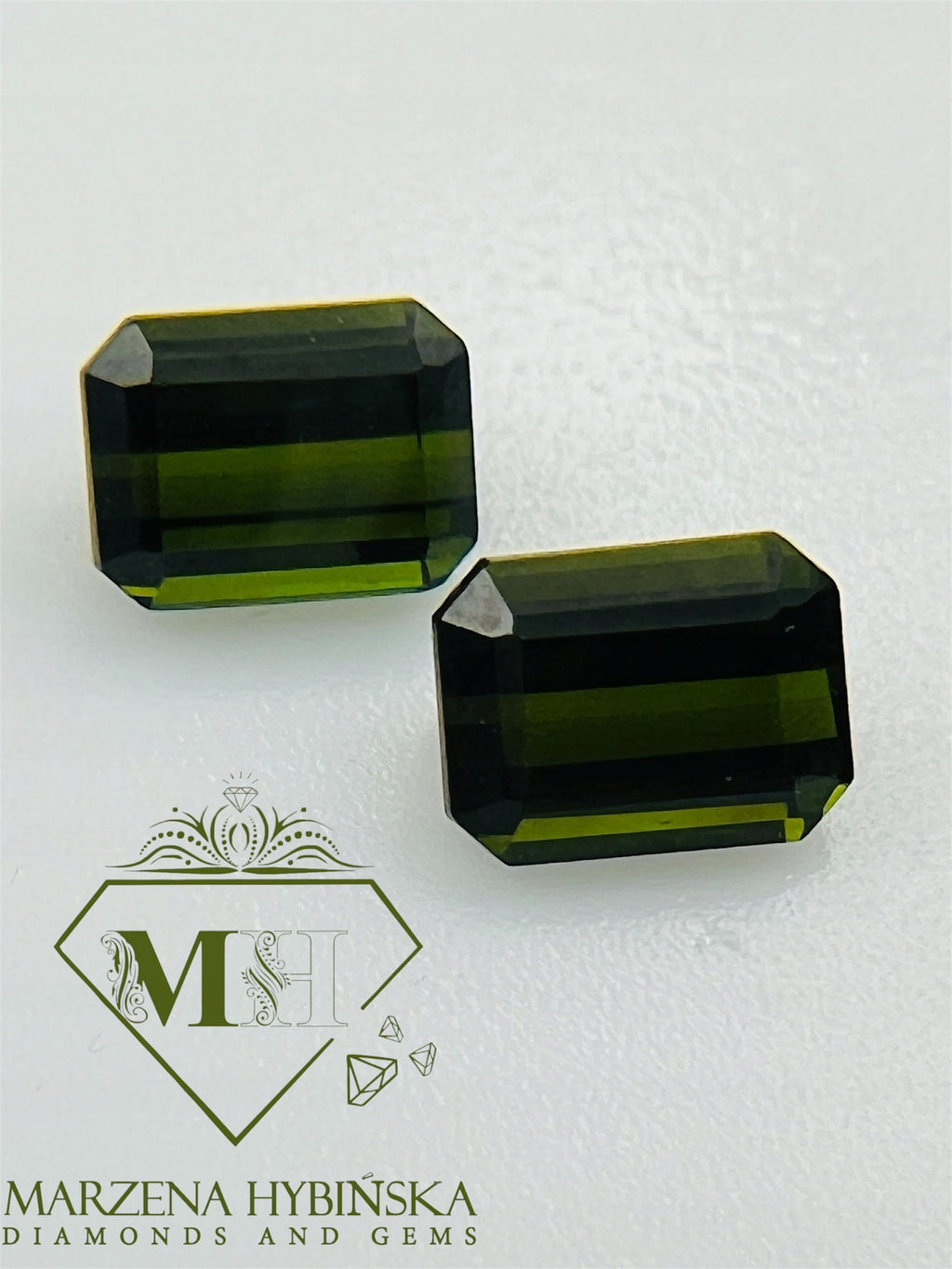 TURMALIN ZIELONY OŚMIOKĄT 7X5 mm SZTUKA
