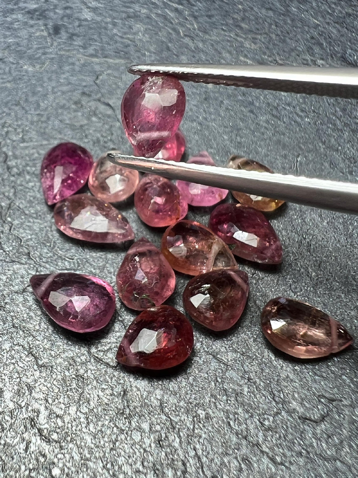 TURMALIN RÓŻOWY ,KROPLA PRZEWIERCONA 8X6 mm
