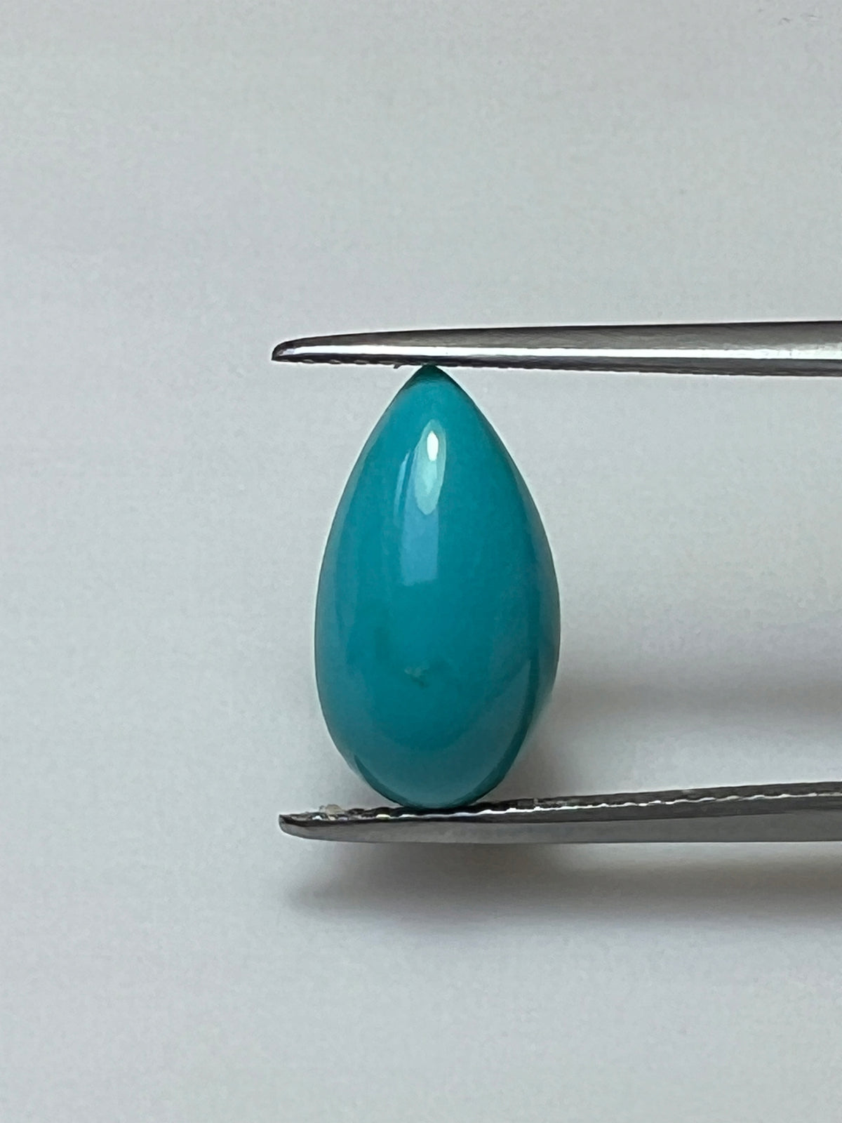 Turkus naturalny kaboszon ŁEZKA 14,8X8,4 mm sztuka