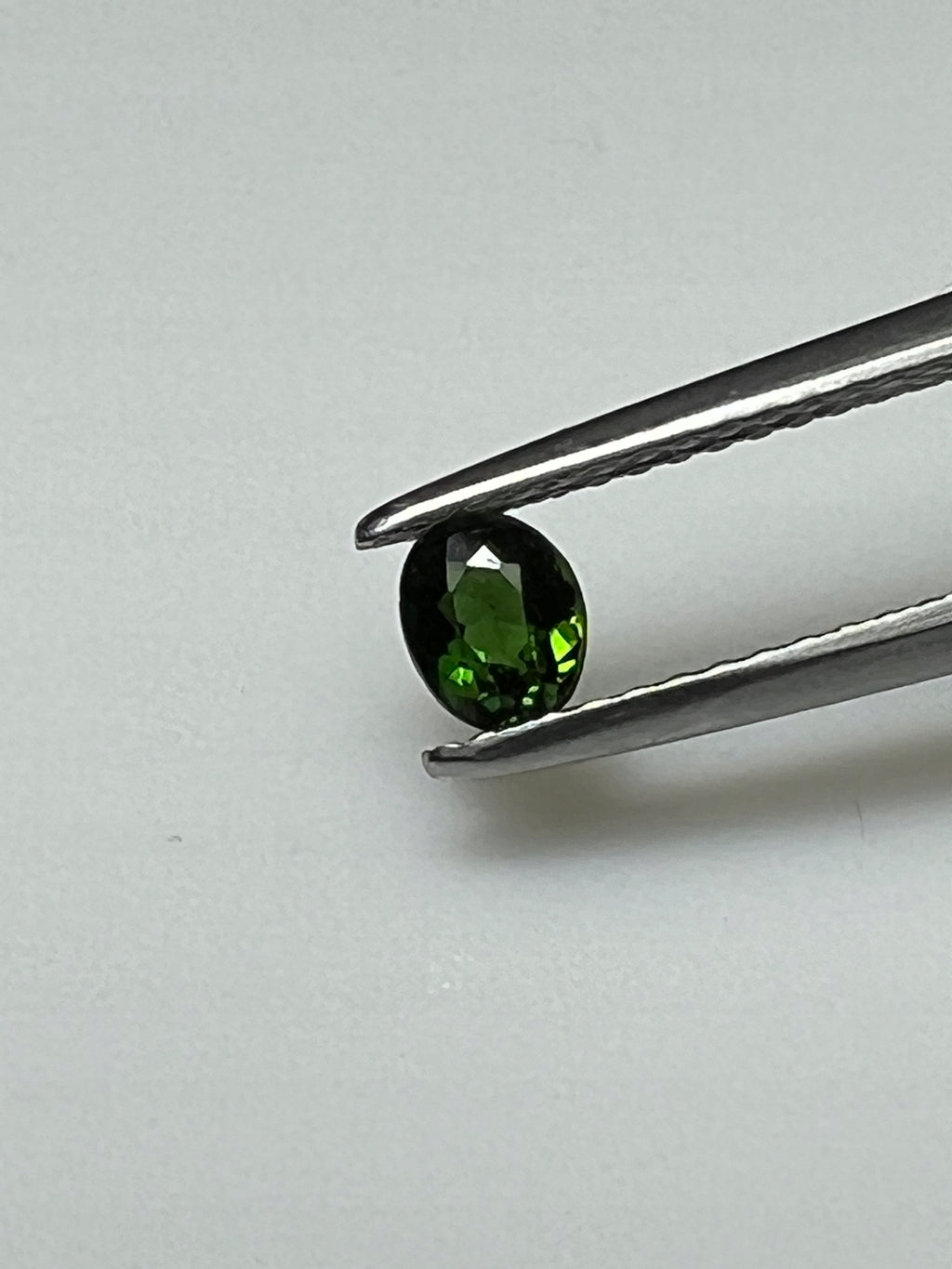 TURMALIN CHROME ZIELONY 4,5X3,6 mm