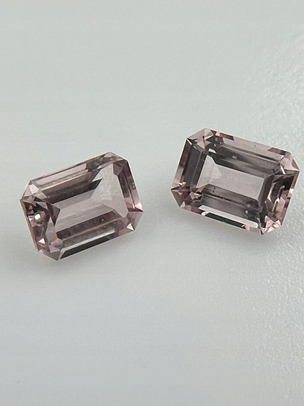 Morganit różowy OŚMIOKĄT 7X5 mm