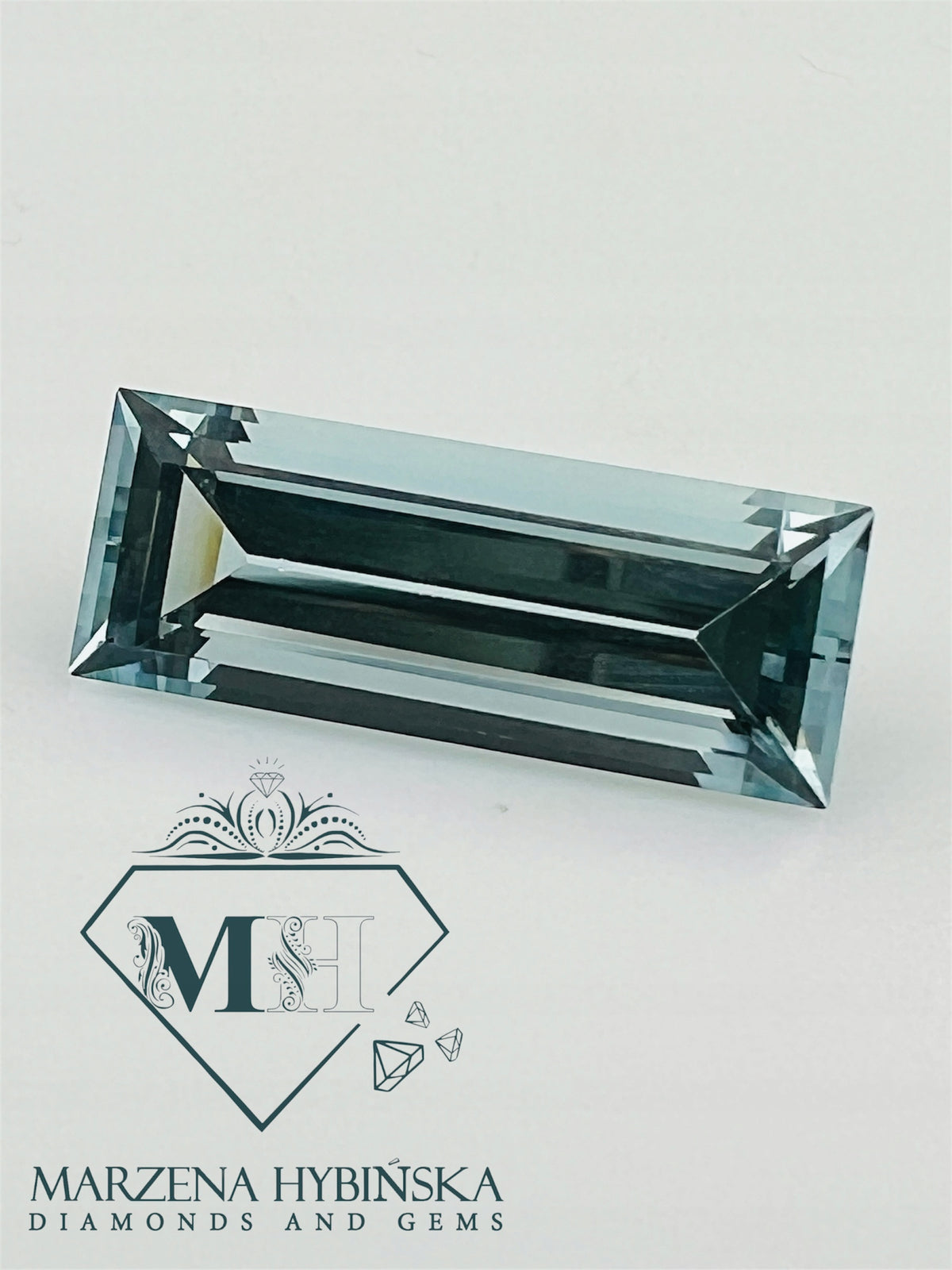 TOPAZ SKY BAGIETKA 23,7x9,3 mm