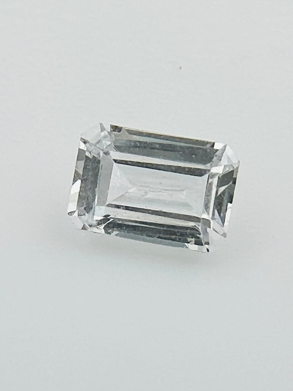 SZAFIR BIAŁY OŚMIOKĄT 6X4 mm