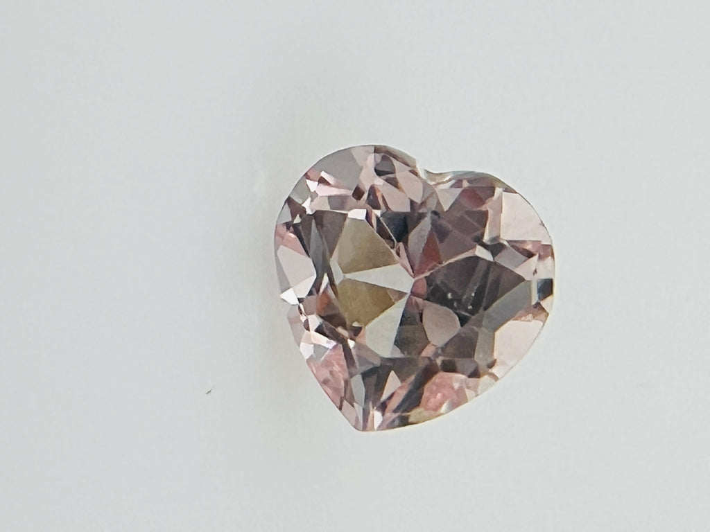 Morganit różowy SERCE 6x6 mm
