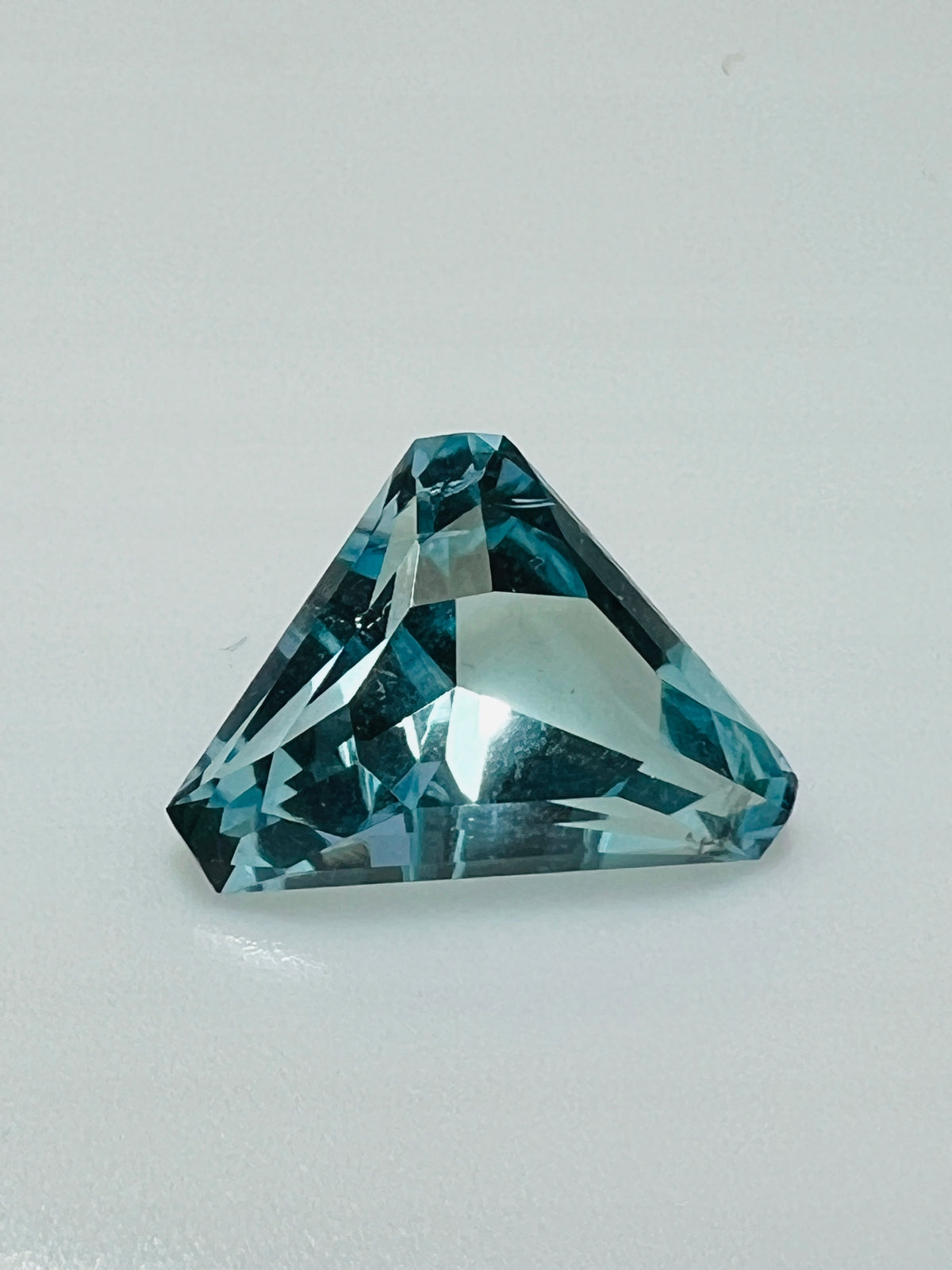 AKWAMARYN TRILLION 11X11 mm