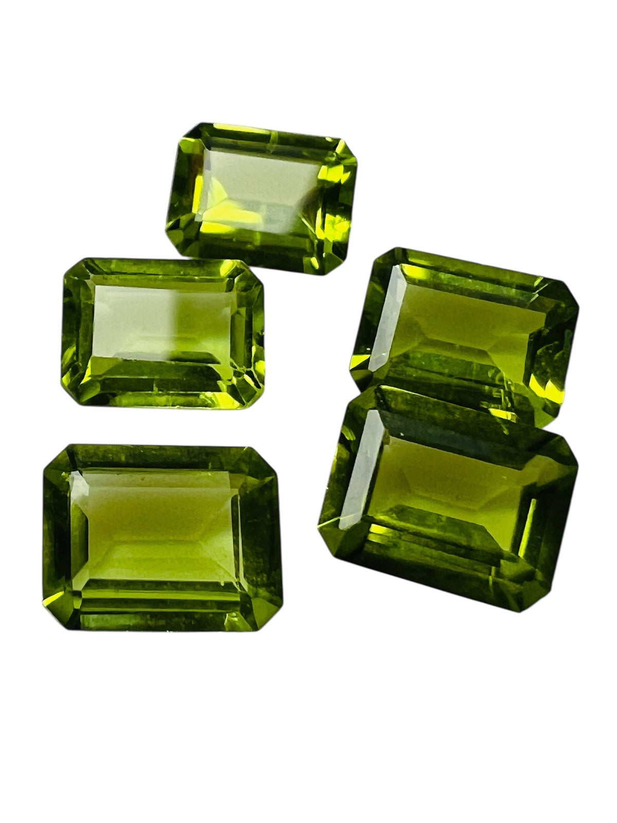 PERYDOT/OLIWIN NATURALNY OŚMIOKĄT 9x7 mm