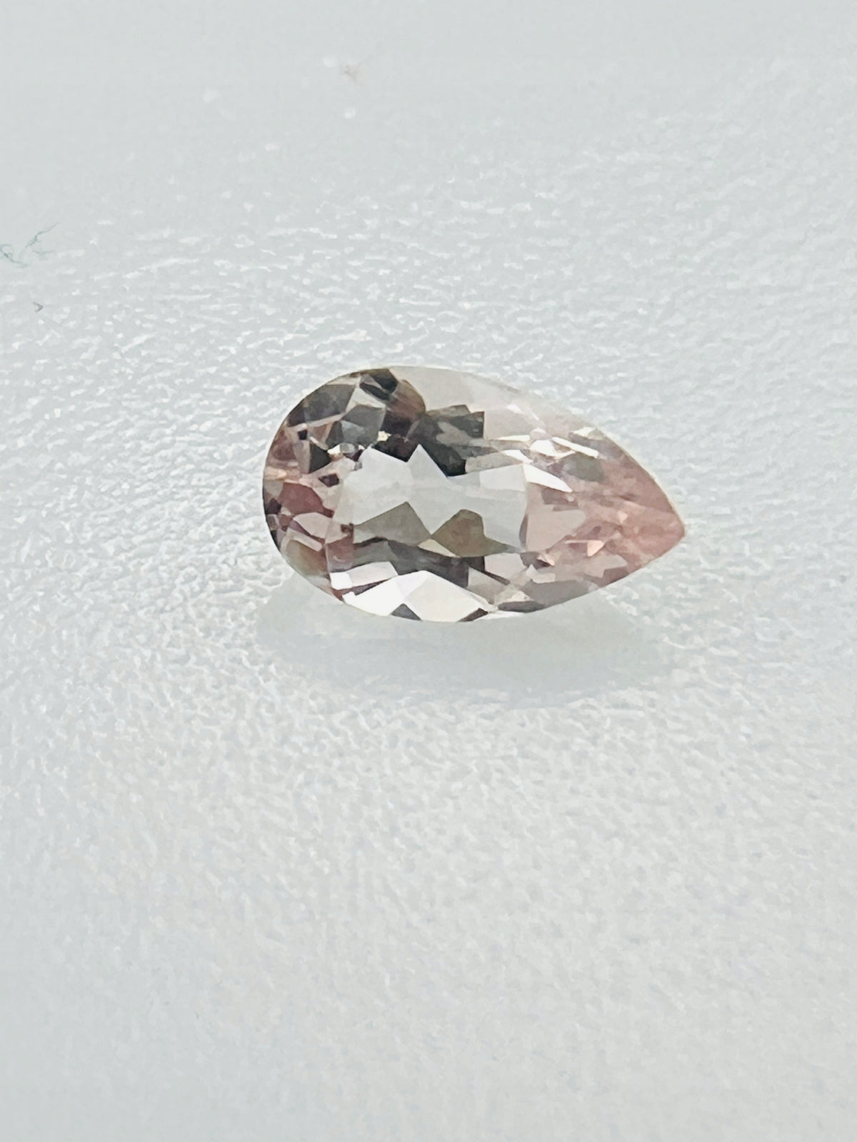 MORGANIT ŁEZKA 5X3 mm SZTUKA