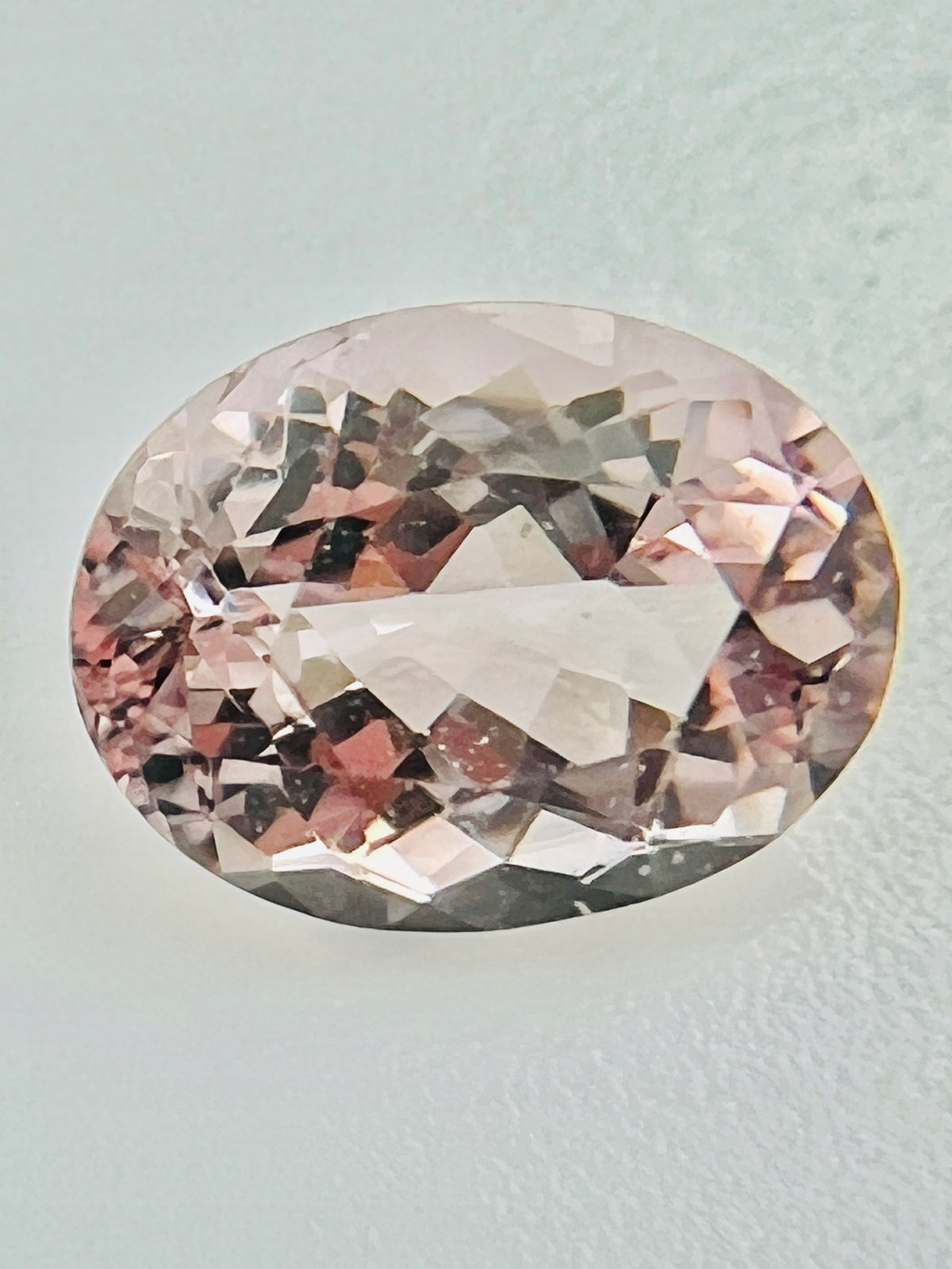 Morganit różowy owal 9x7 mm