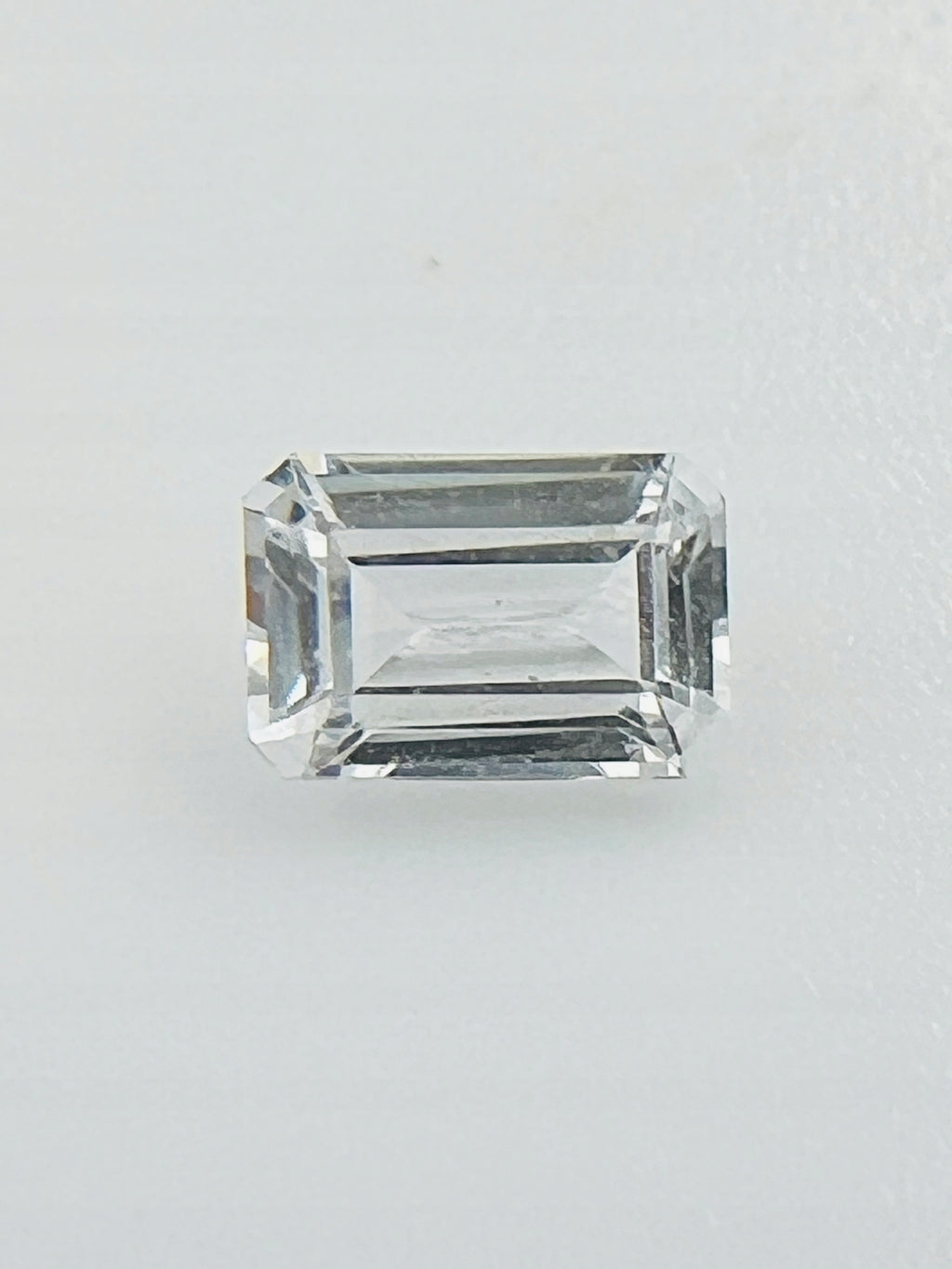 SZAFIR BIAŁY OŚMIOKĄT 6X4 mm