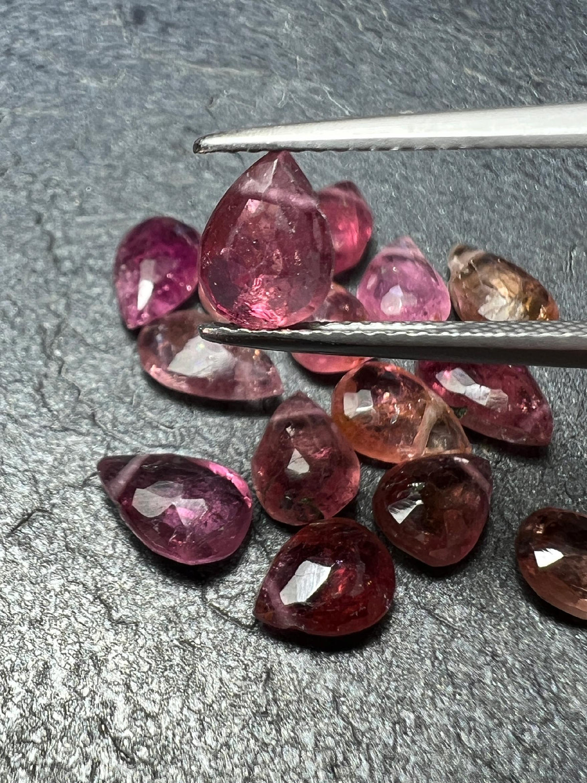 TURMALIN RÓŻOWY ,KROPLA PRZEWIERCONA 8X6 mm