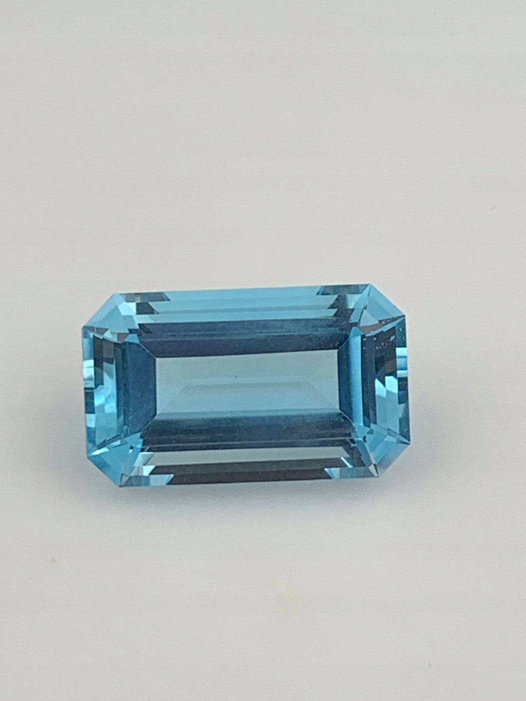 TOPAZ SKY OŚMIOKĄT 20x12 mm