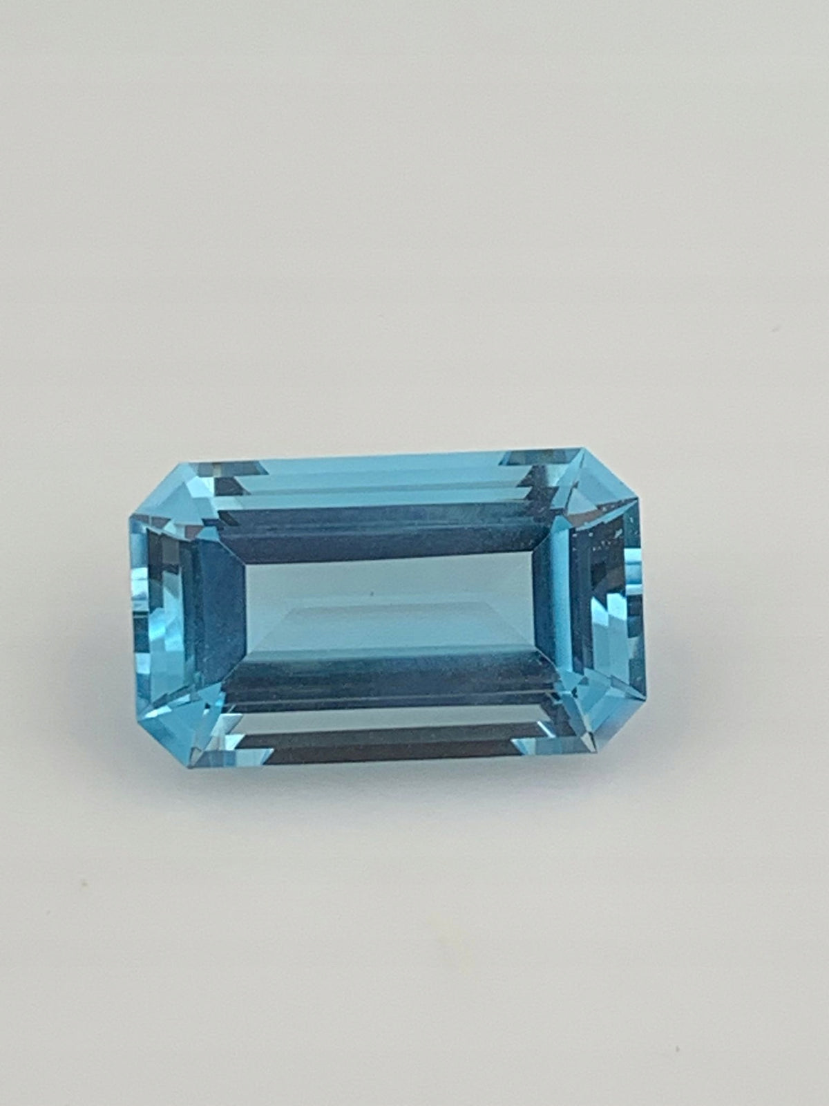 TOPAZ SKY OŚMIOKĄT 20x12 mm
