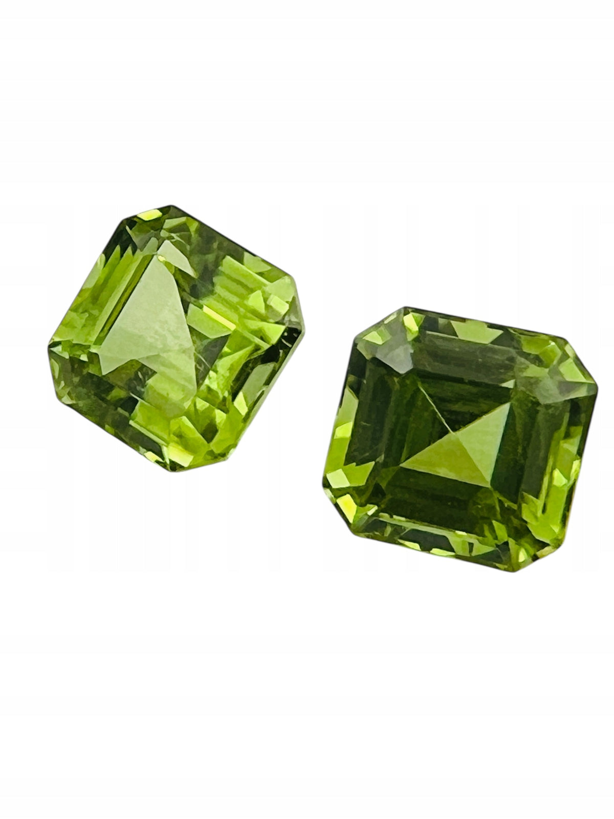 PERYDOT/OLIWIN SZLIF ASSCHER 7X7 mm