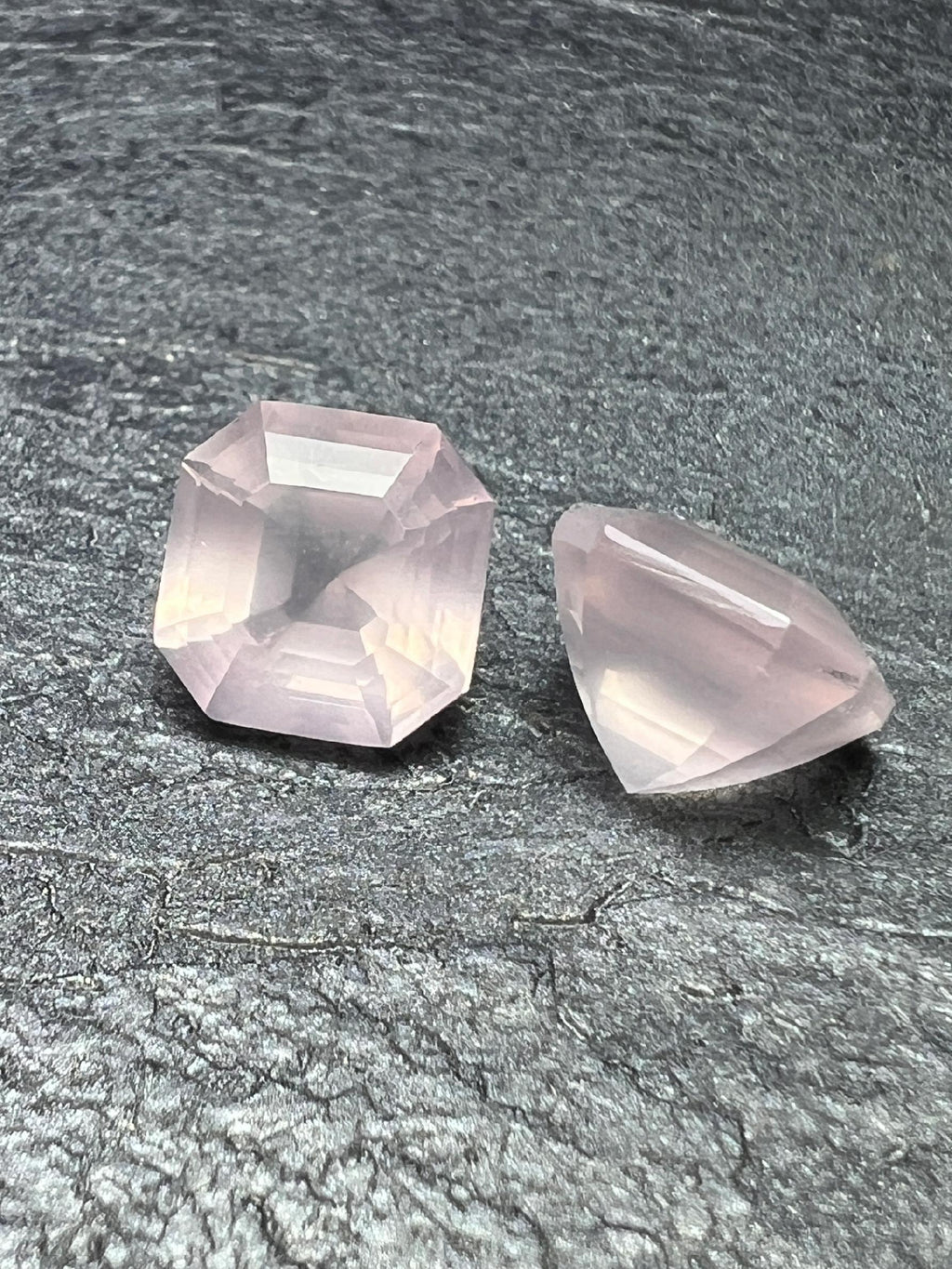 KWARC RÓŻOWY ASSCHER 10X10 mm