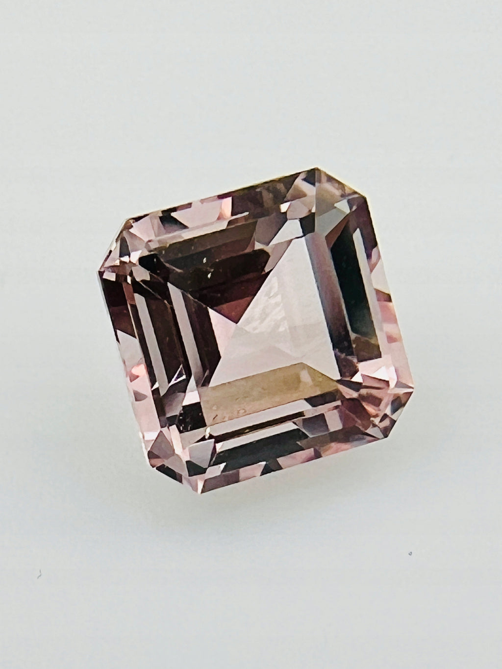 Morganit różowy OŚMIOKĄT 7X7 mm