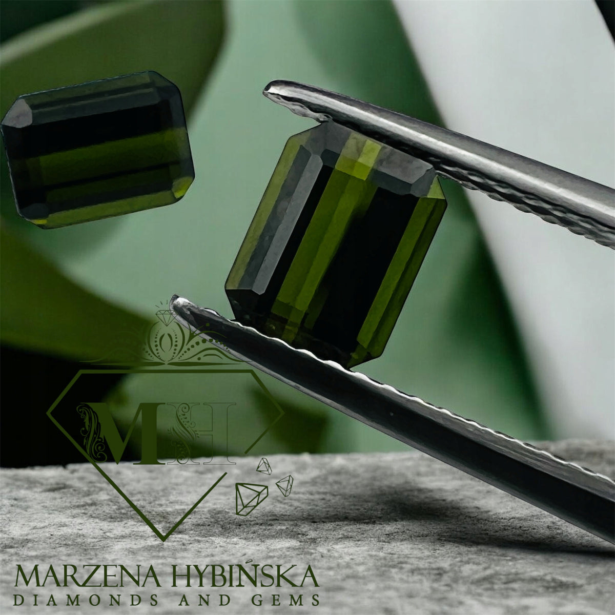TURMALIN ZIELONY OŚMIOKĄT 7X5 mm SZTUKA