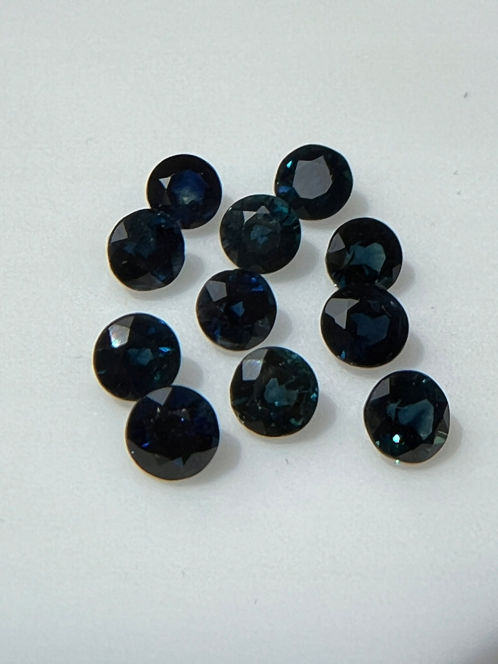 SZAFIR BLUE NATURALNY 3,9 mm SZTUKA