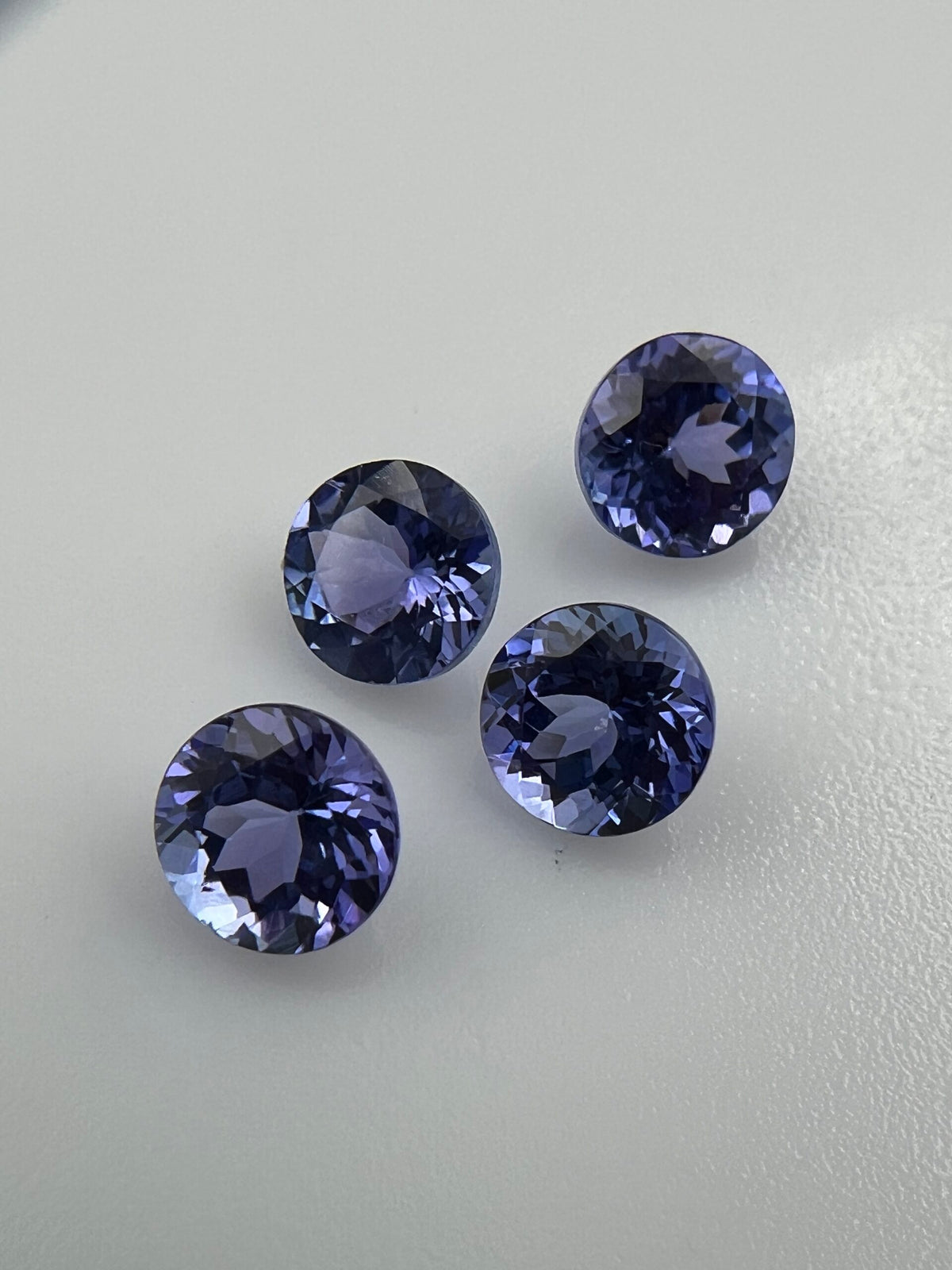 TANZANIT OKRĄGŁY 4 mm