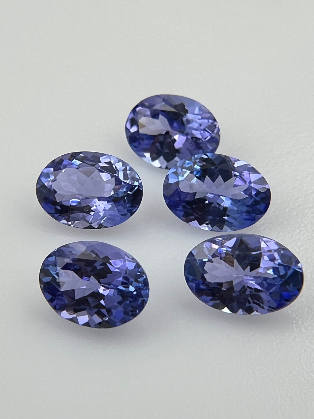 TANZANIT OWAL 7X5 mm