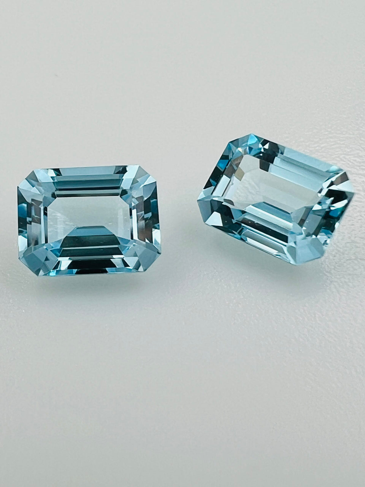 TOPAZ SKY BLUE OŚMIOKĄT 9X7 mm