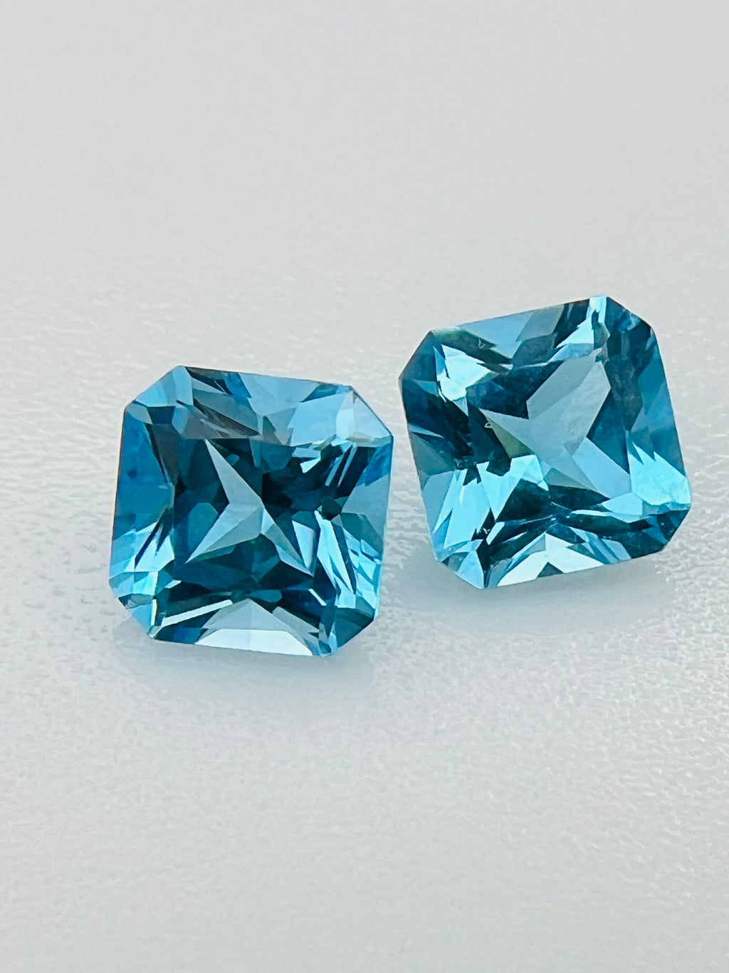 TOPAZ SWISS BLUE OŚMIOKĄT 6,5X6,5