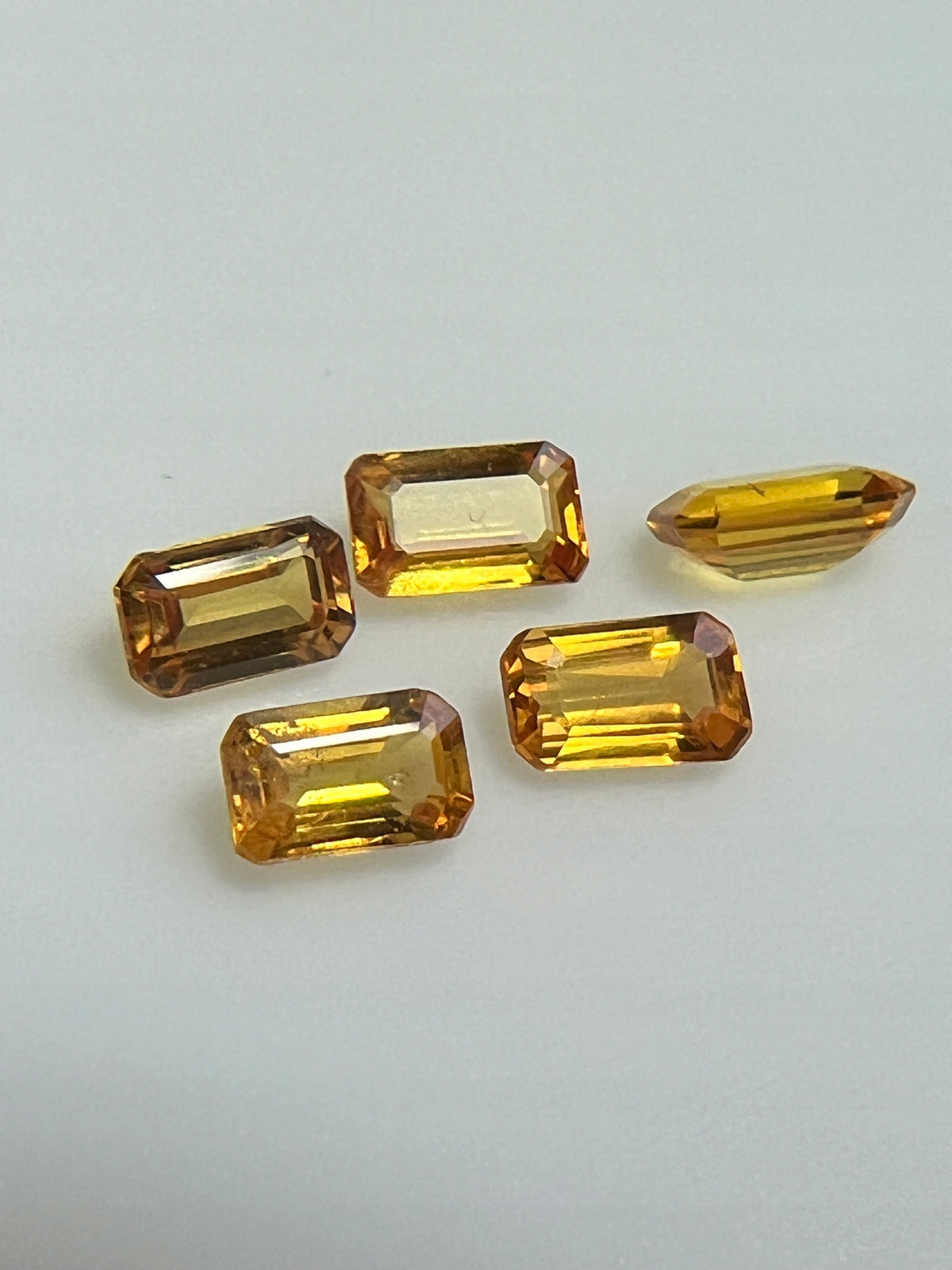 SZAFIR OŚMIOKĄT ŻÓŁTY 5X3 mm