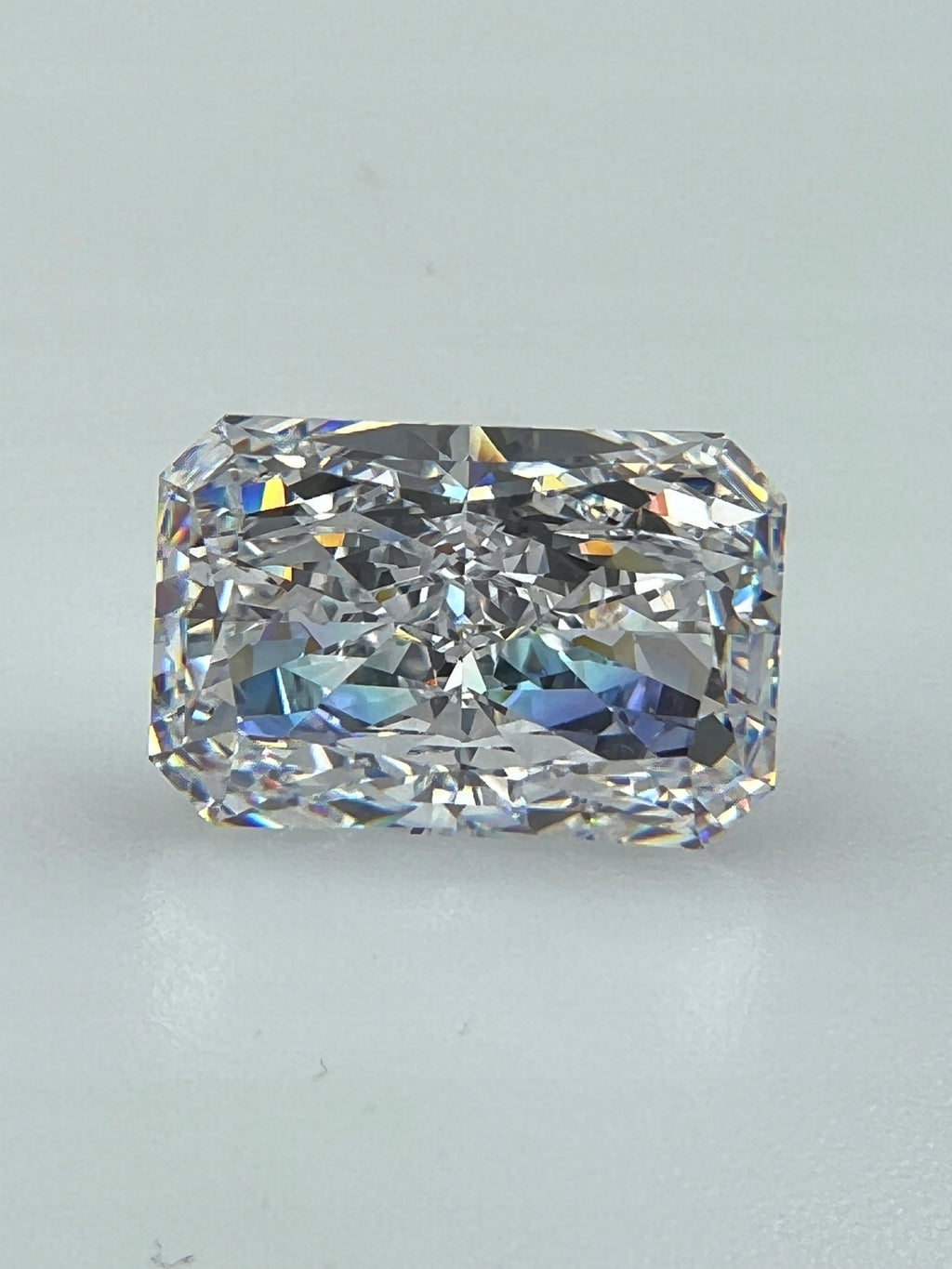 CYRKONIA BIAŁA OŚMIOKĄT 15x10 mm