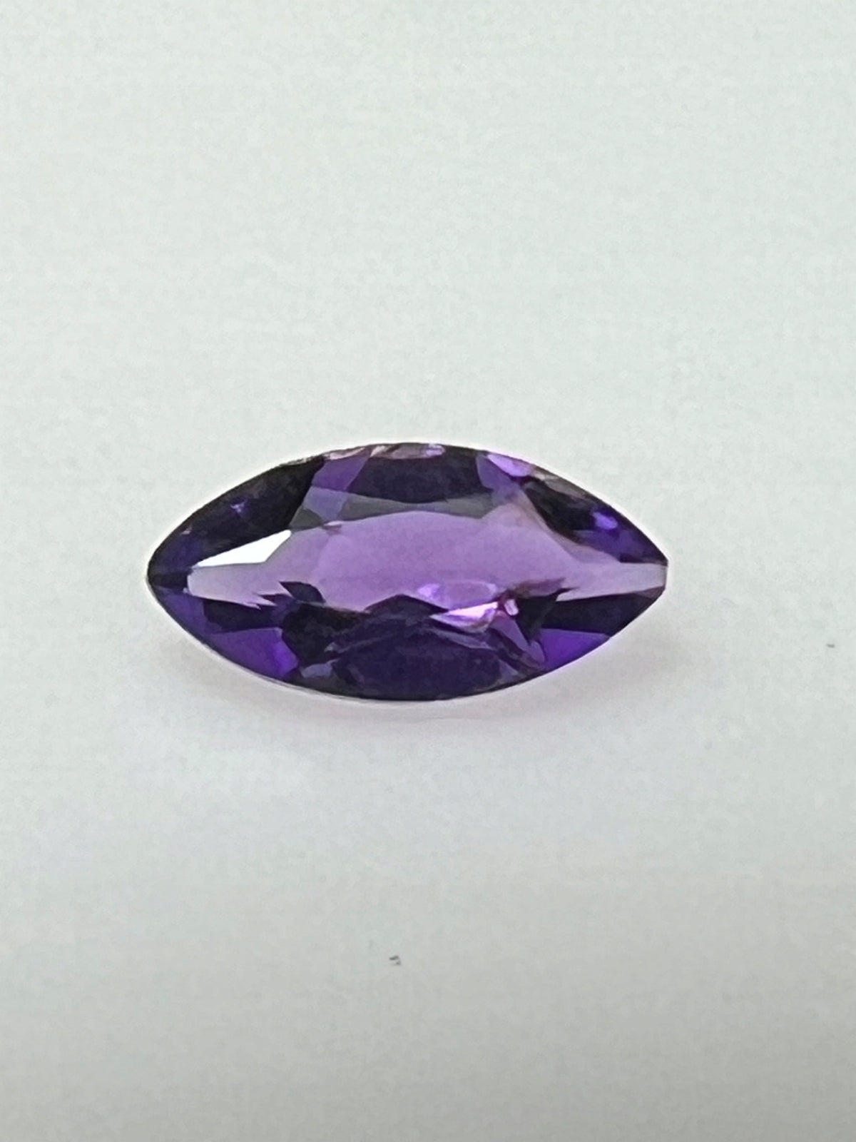 AMETYST NATURALNY MARKIZA 4x2 mm
