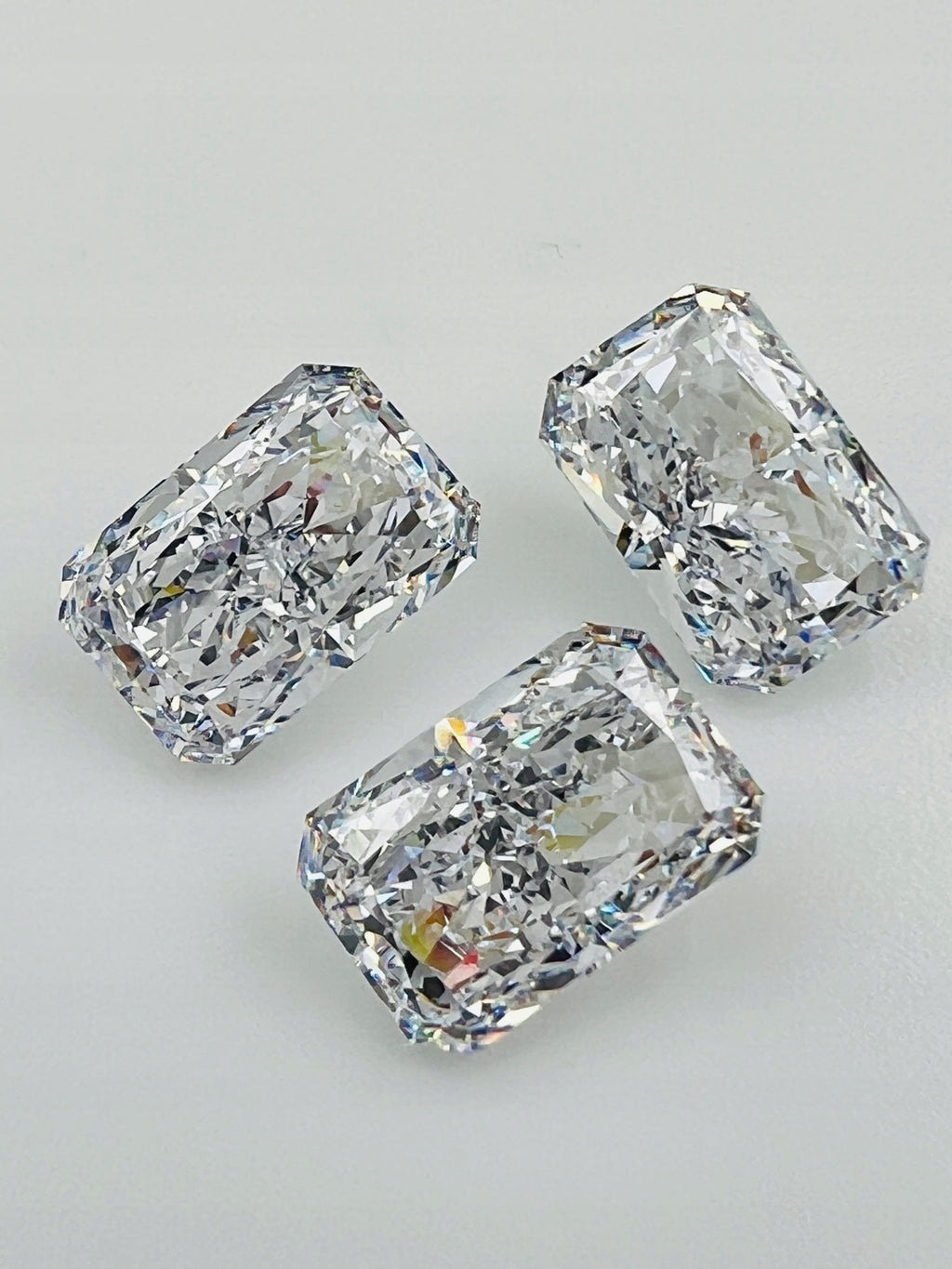 CYRKONIA BIAŁA OŚMIOKĄT 15x10 mm